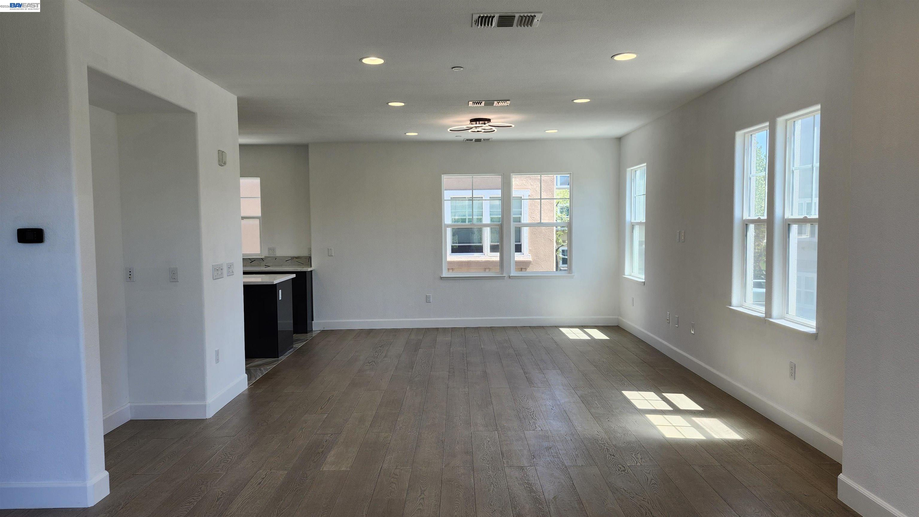Photo #16: 41138244 Listing: Photo #16
