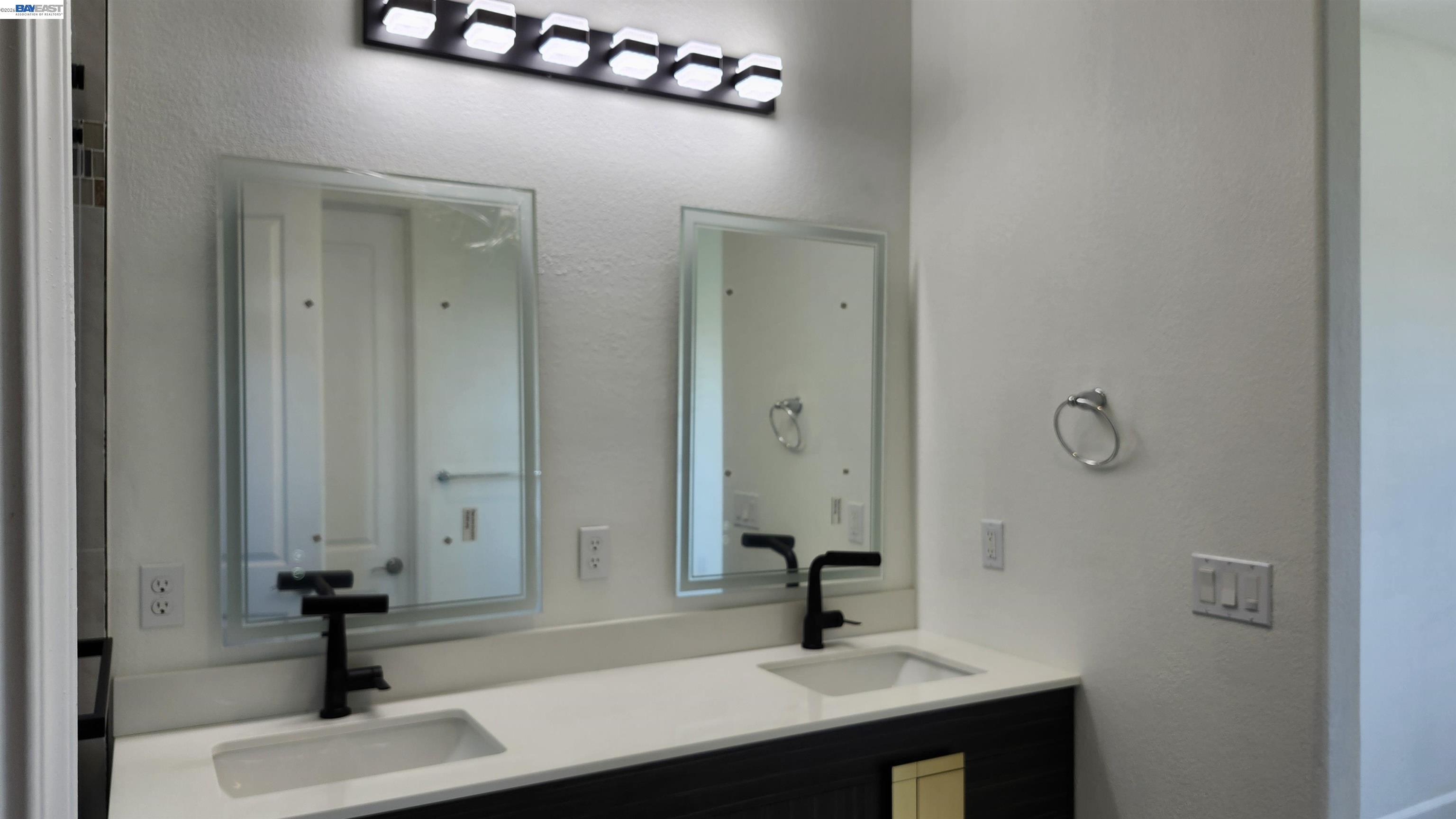 Photo #31: 41138244 Listing: Photo #31