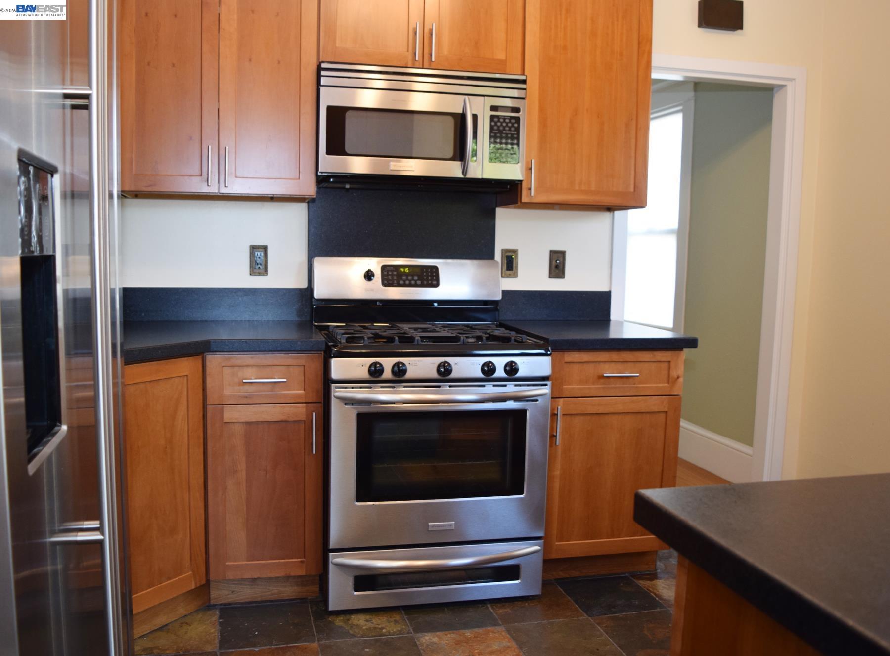 2860 Jackson St, Alameda CA 94501 — photo 11