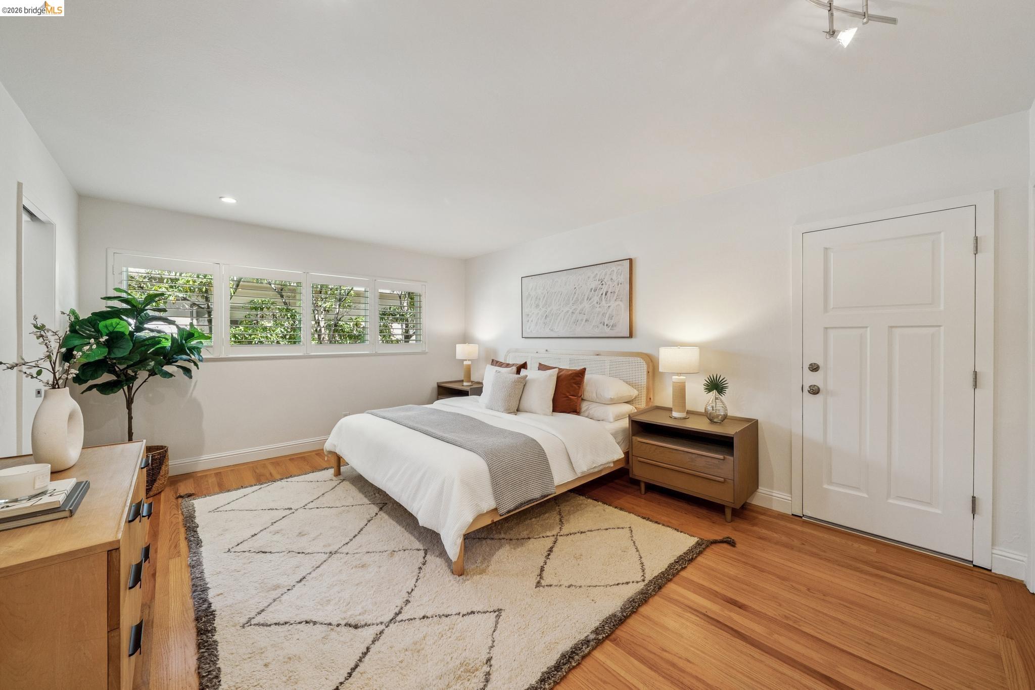 1410 Lakeshore Ave # 5, Oakland CA 94606 — photo 17