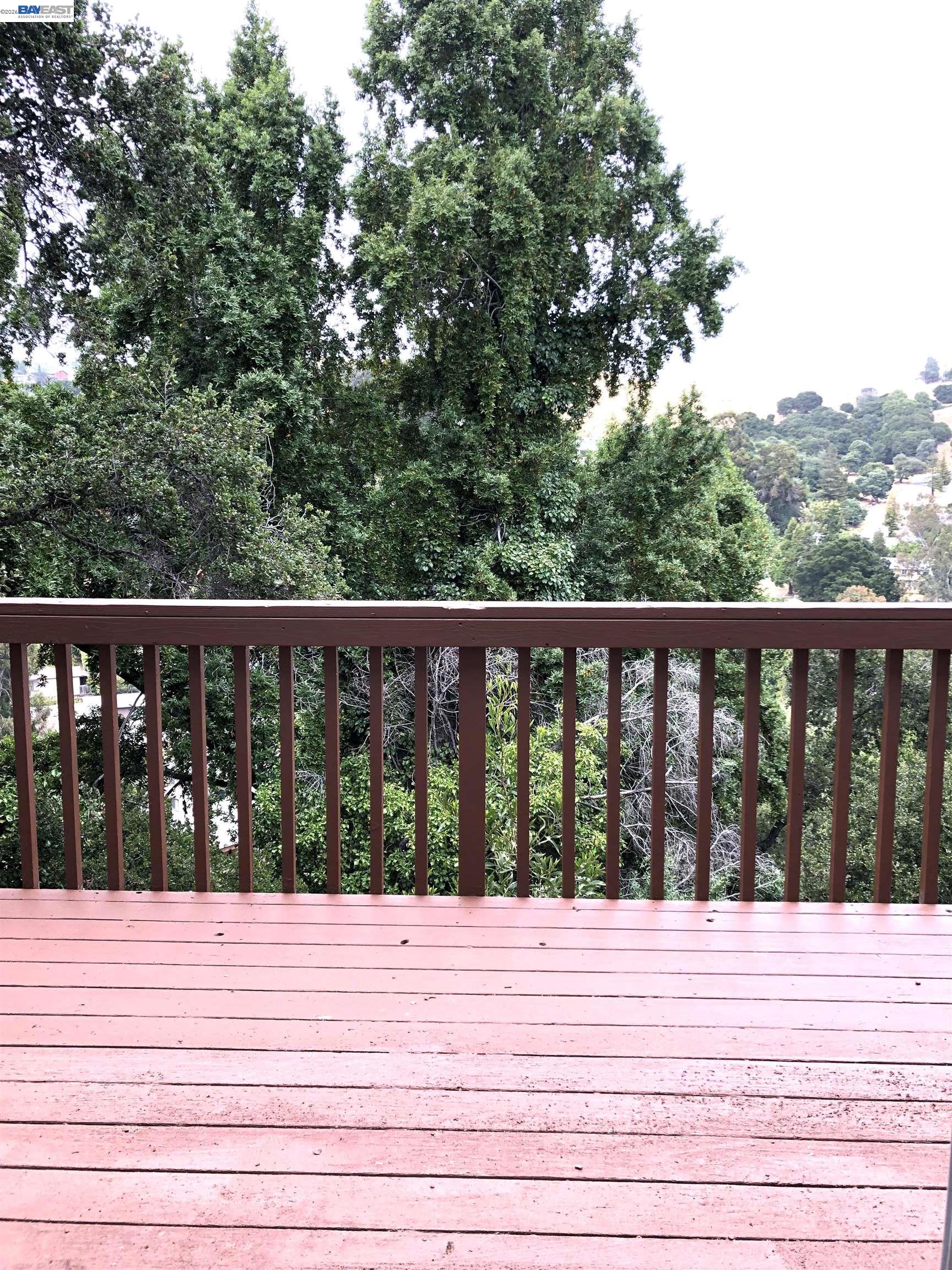 8600 Seneca, Oakland CA 94605 — photo 4