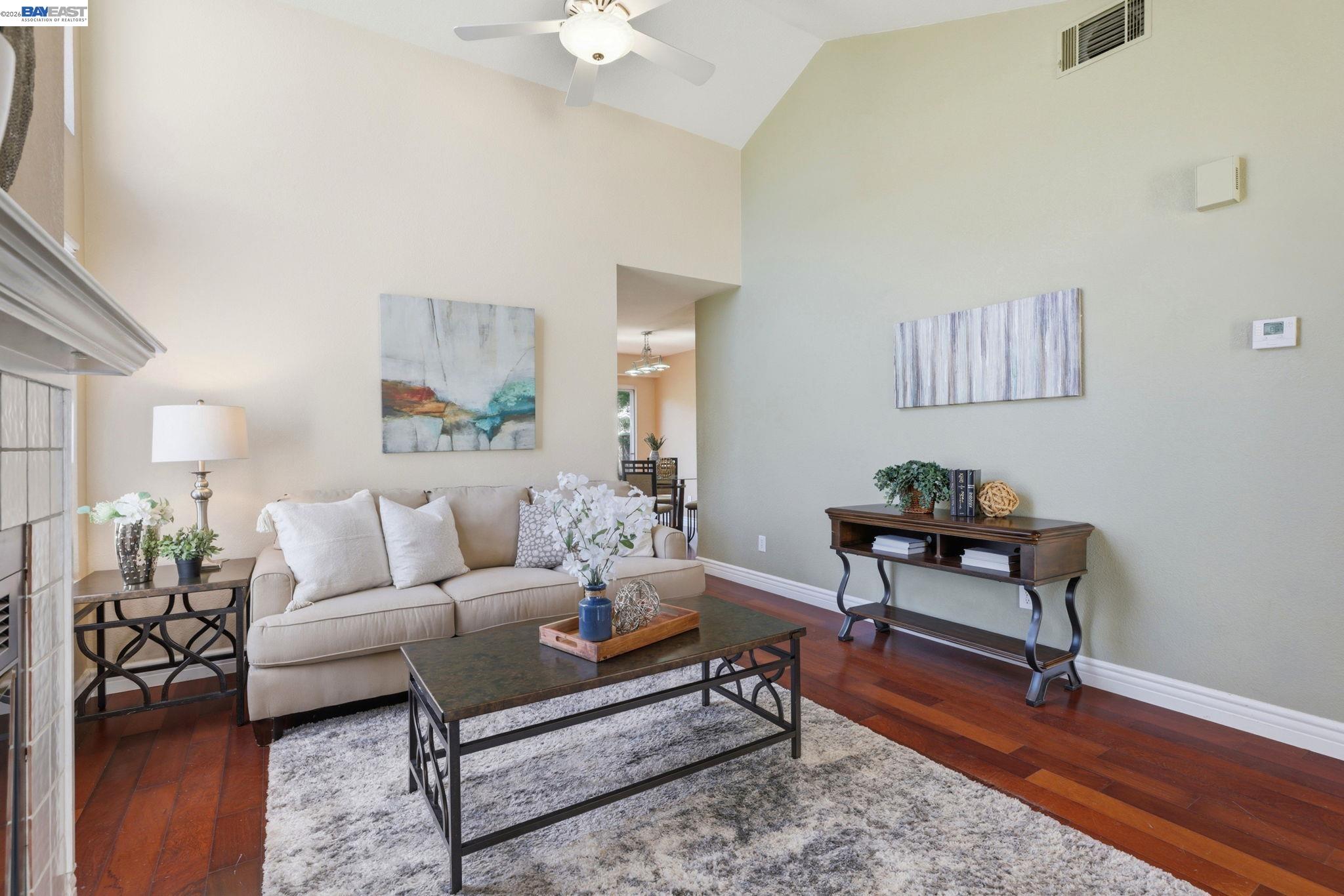 Photo #3: 41138299 Listing: Photo #3