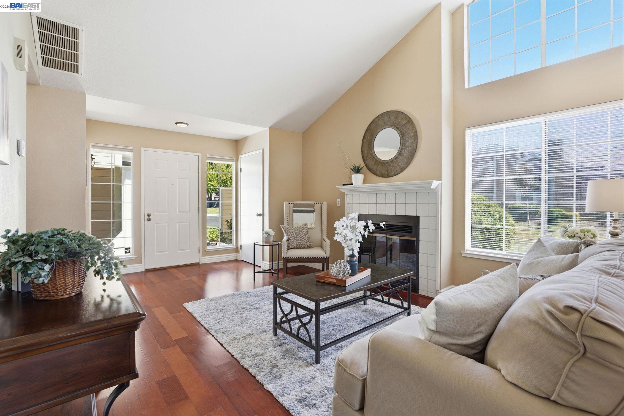 Photo #4: 41138299 Listing: Photo #4