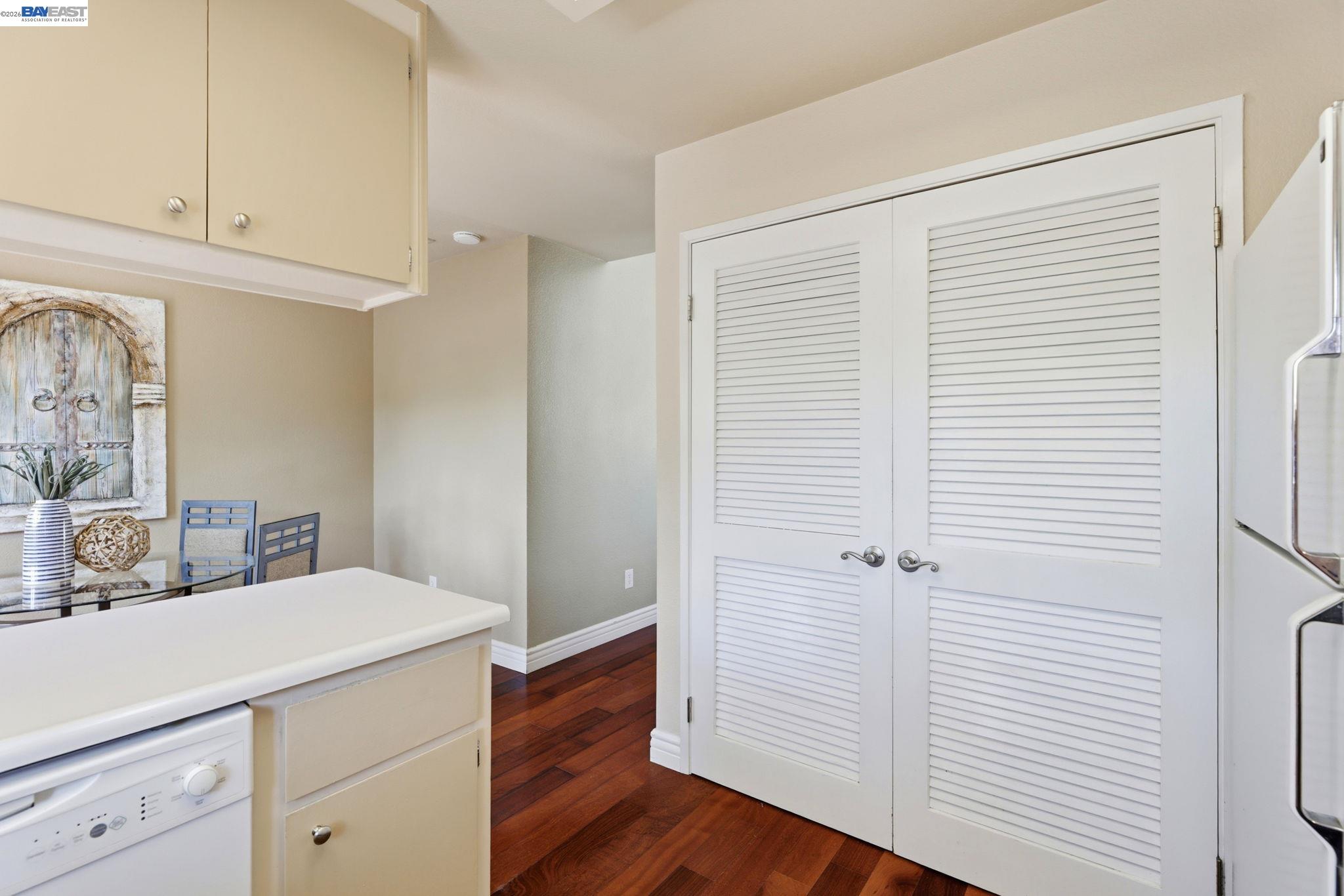Photo #7: 41138299 Listing: Photo #7