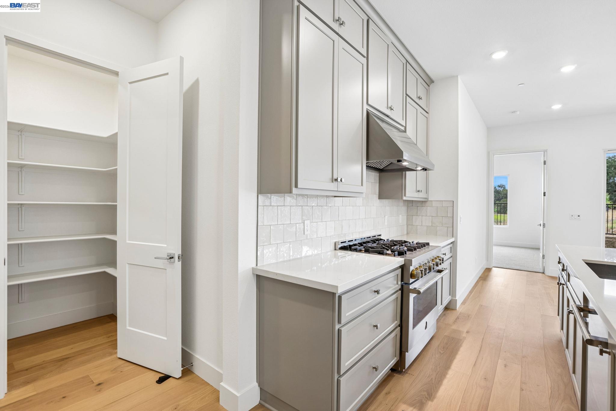 1087 Riverbend Drive, Brentwood CA 94513 — photo 8