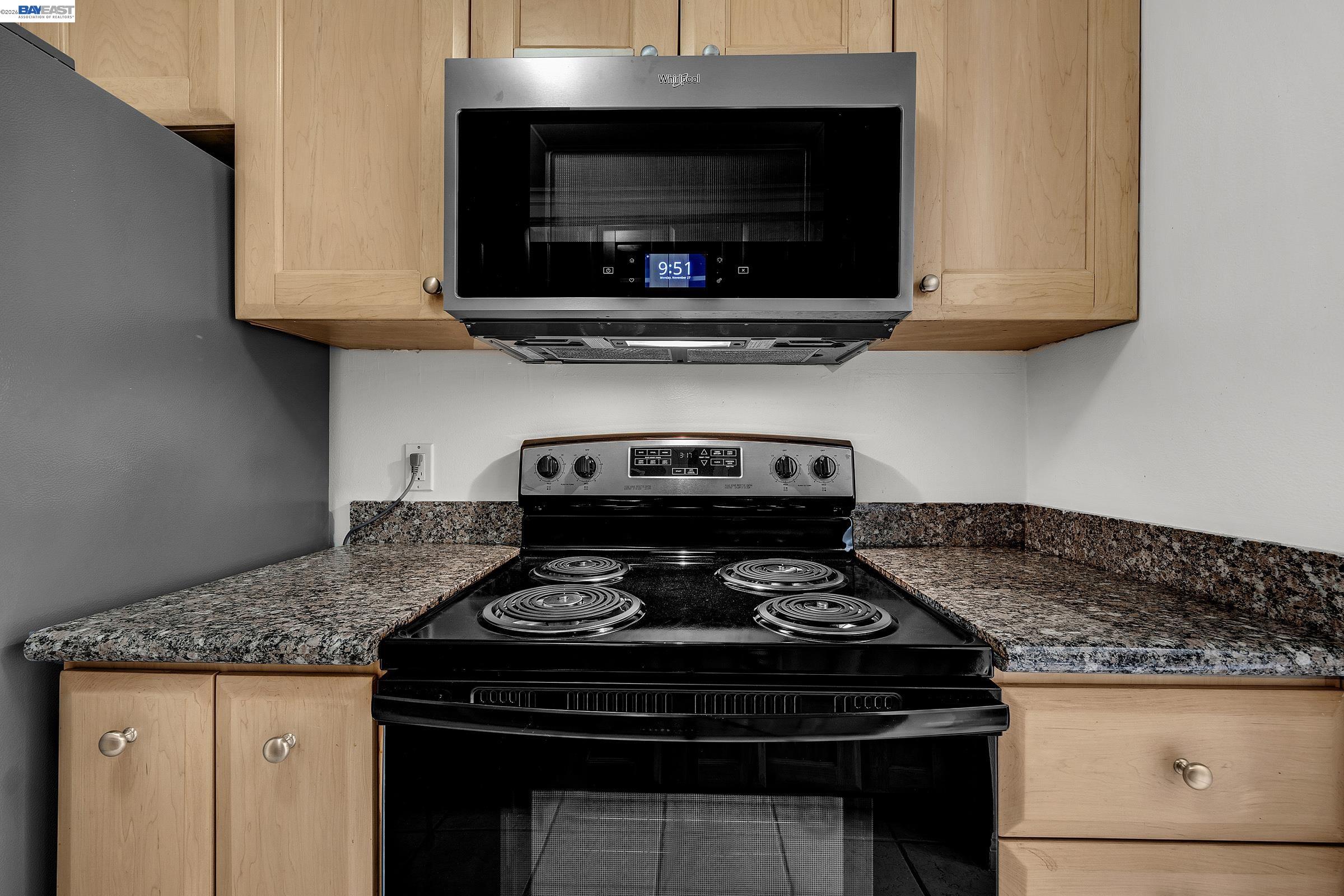 Photo #4: 41138317 Listing: Photo #4