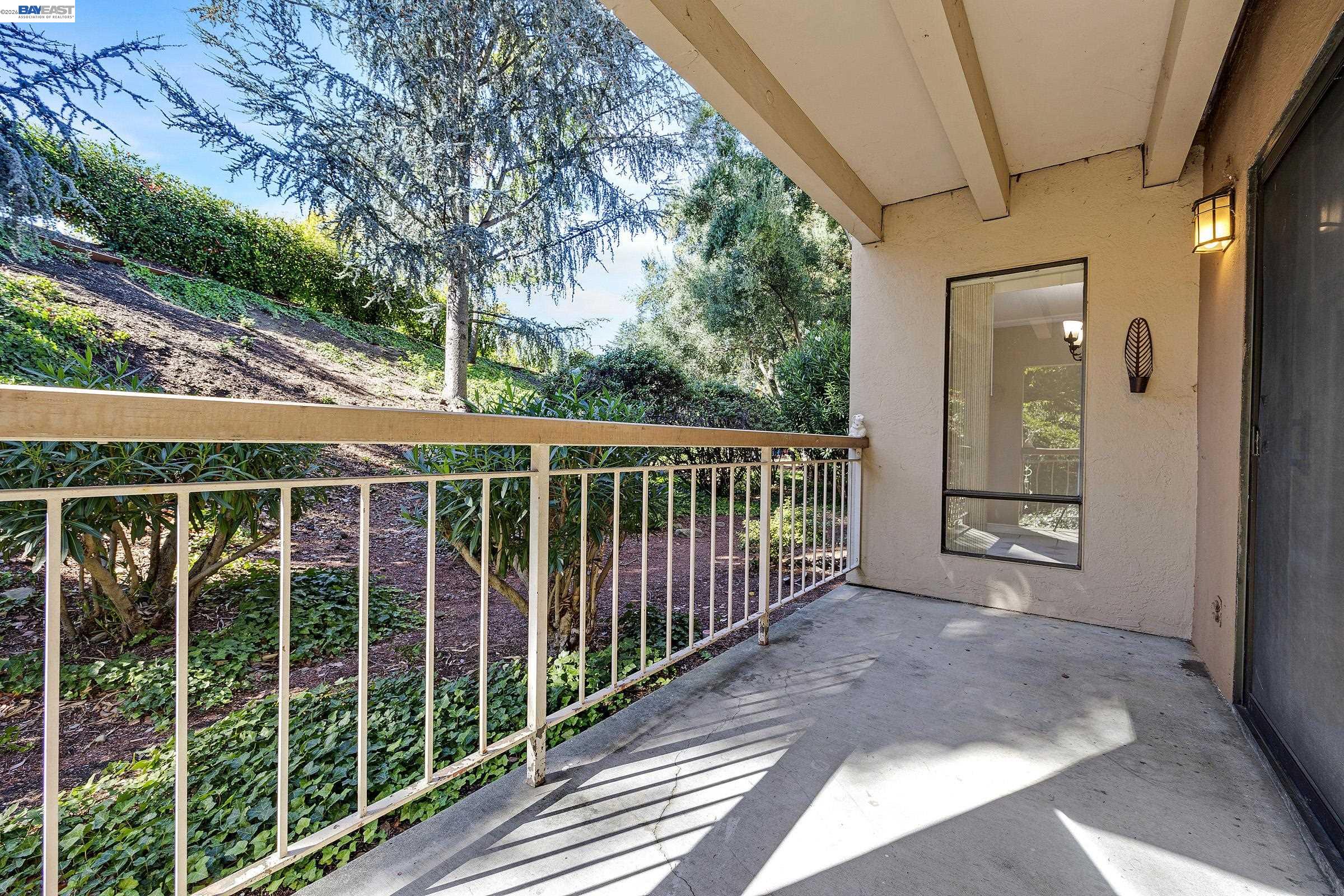 Photo #6: 41138317 Listing: Photo #6