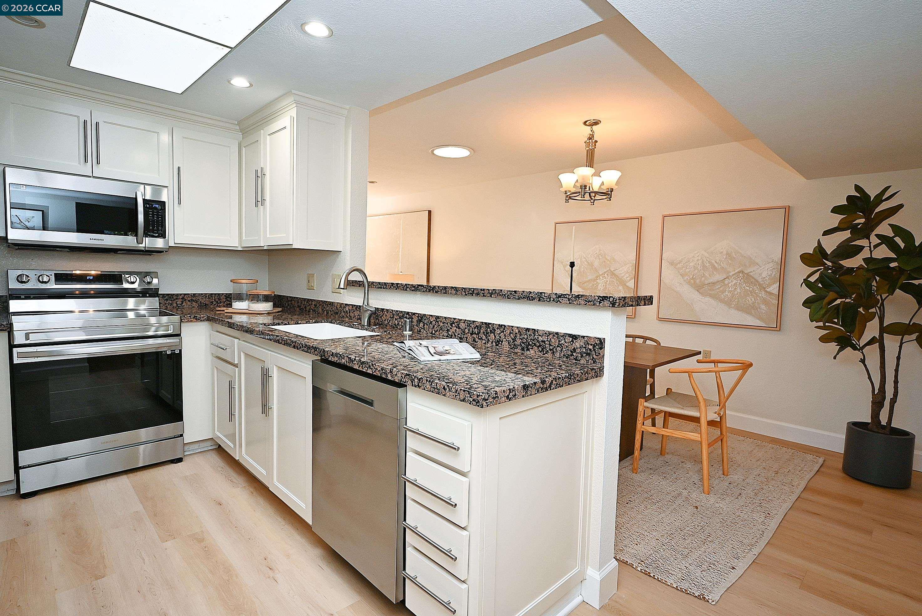 Photo #14: 41138322 Listing: Photo #14