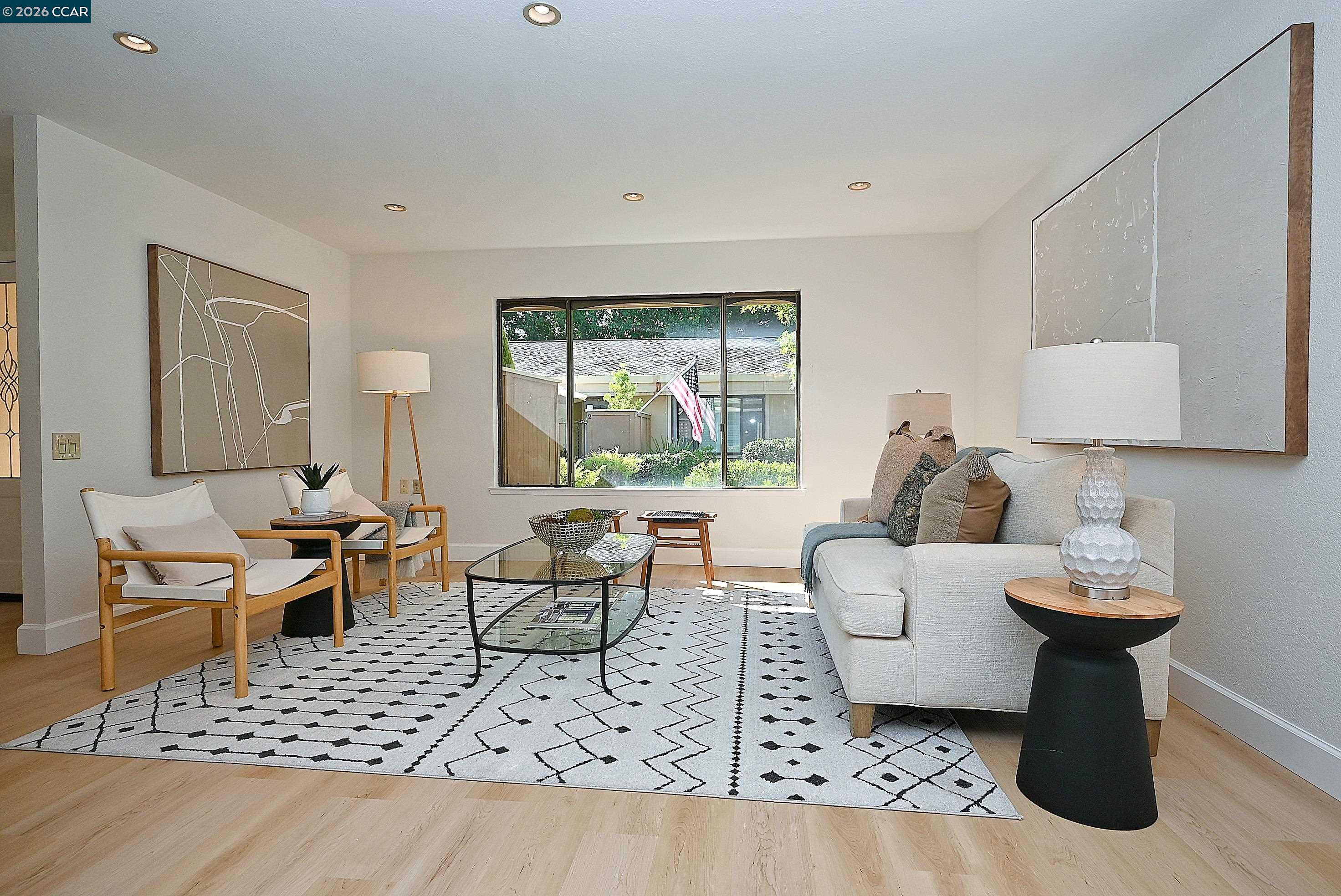 Photo #9: 41138322 Listing: Photo #9