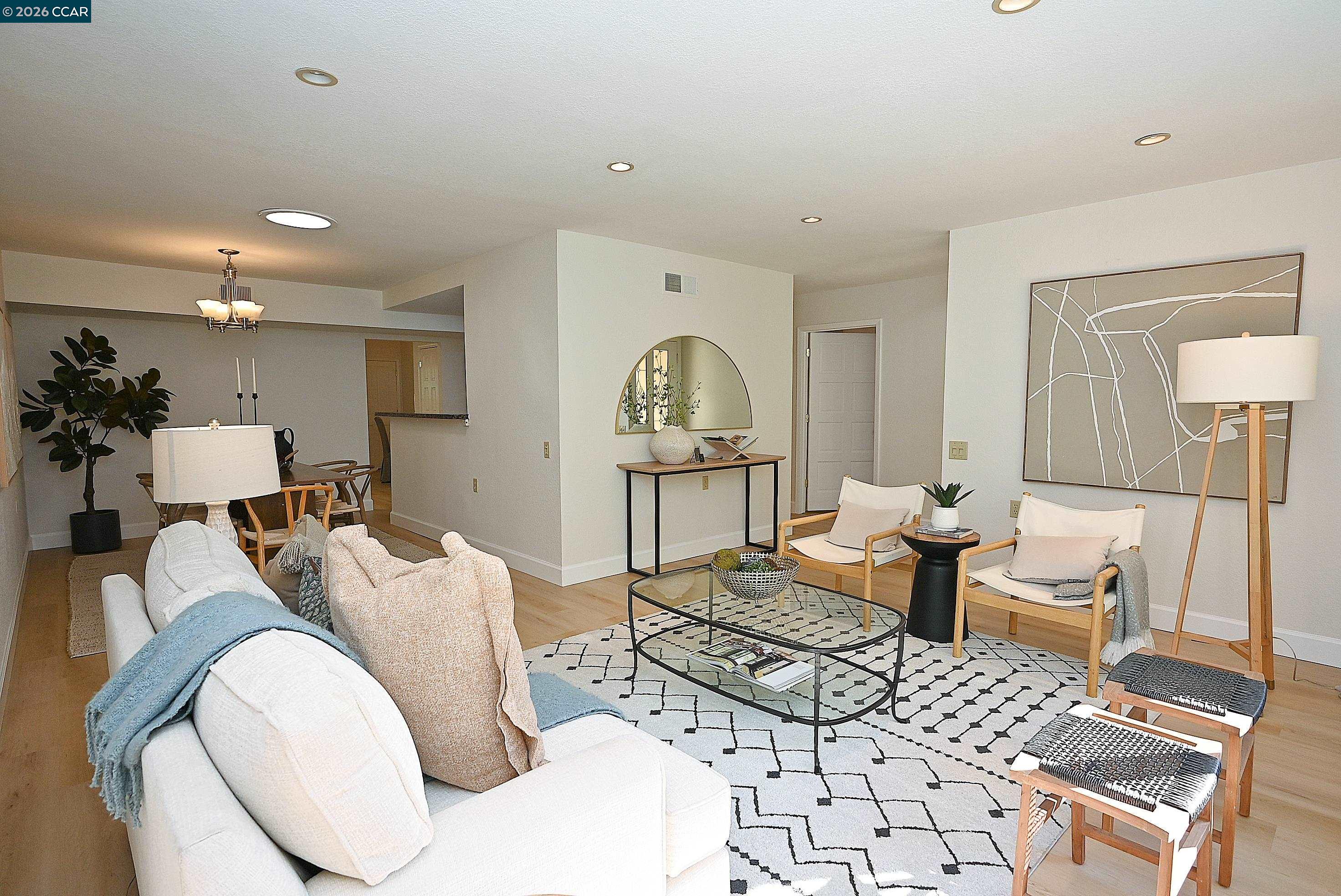 Photo #10: 41138322 Listing: Photo #10