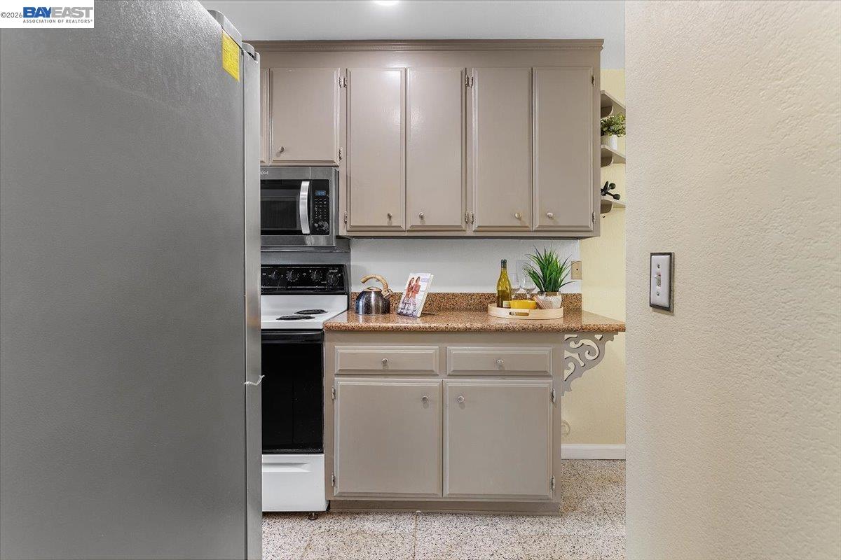 Photo #5: 41138328 Listing: Photo #5