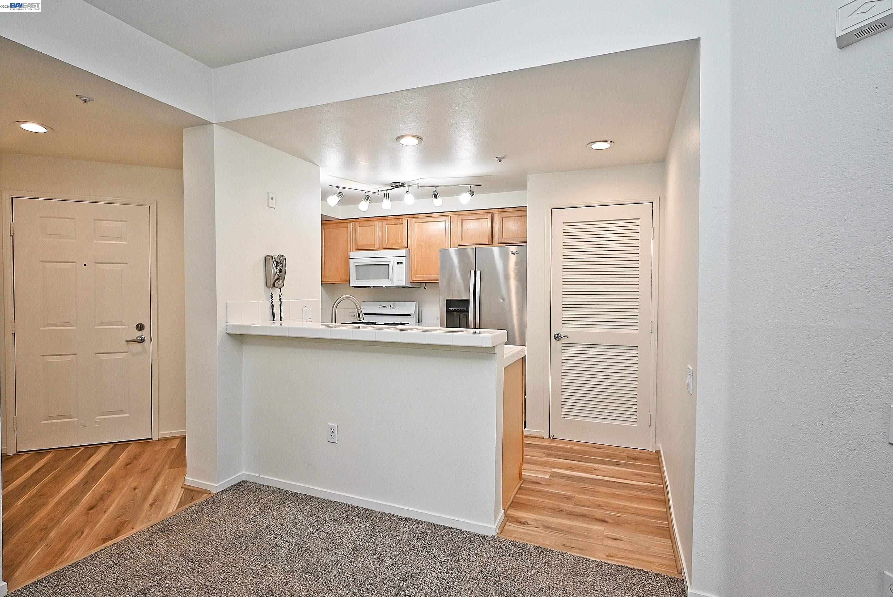 Photo #6: 41138334 Listing: Photo #6