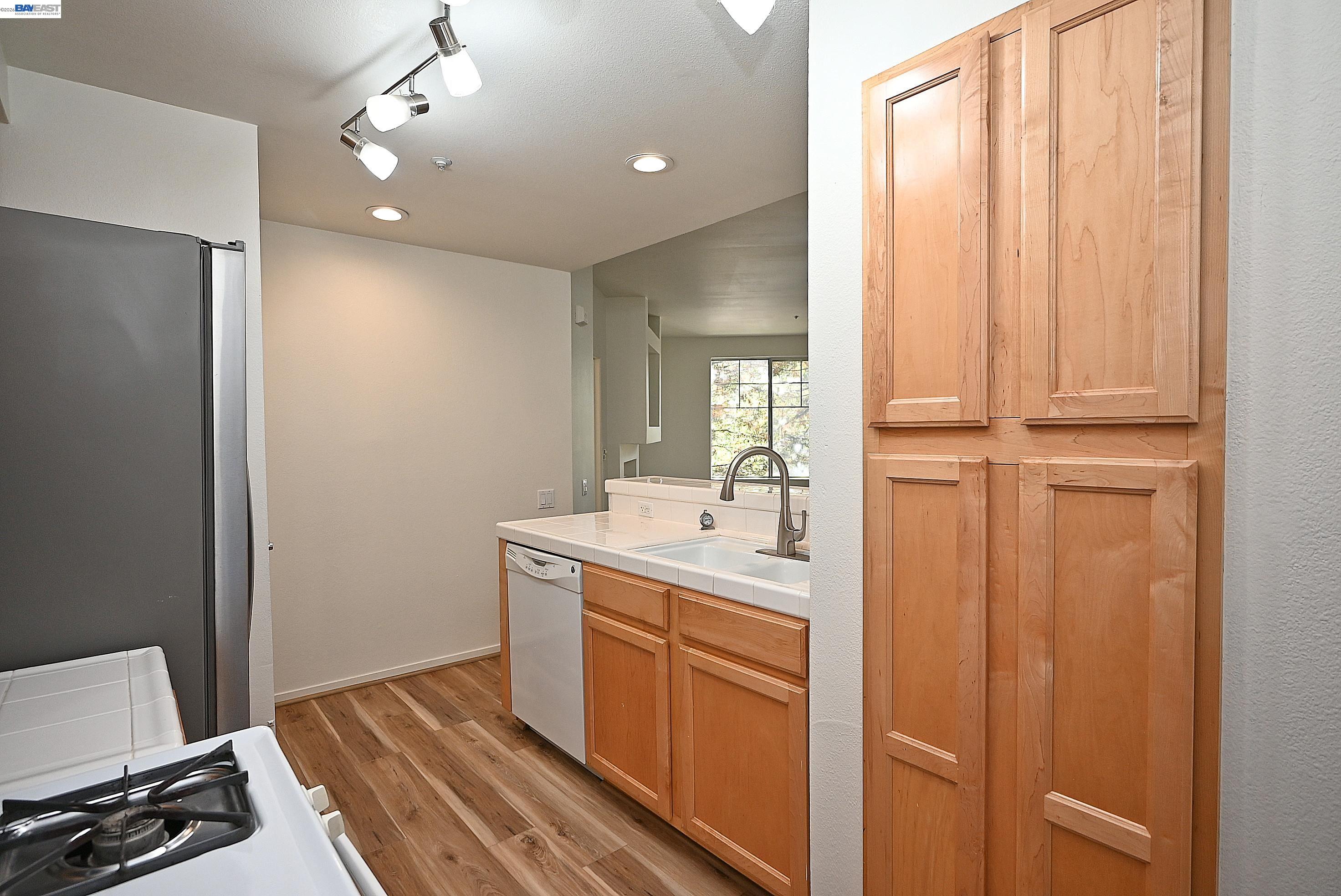 Photo #9: 41138334 Listing: Photo #9
