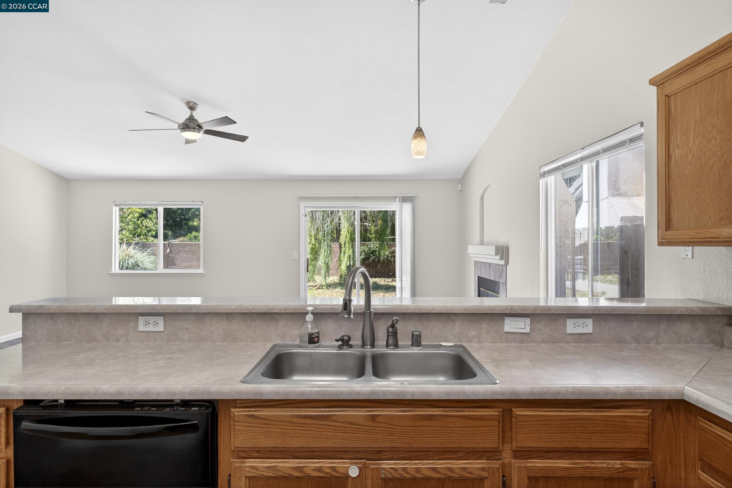 4968 Kimball Hill Cir, Stockton CA 95210 — photo 10