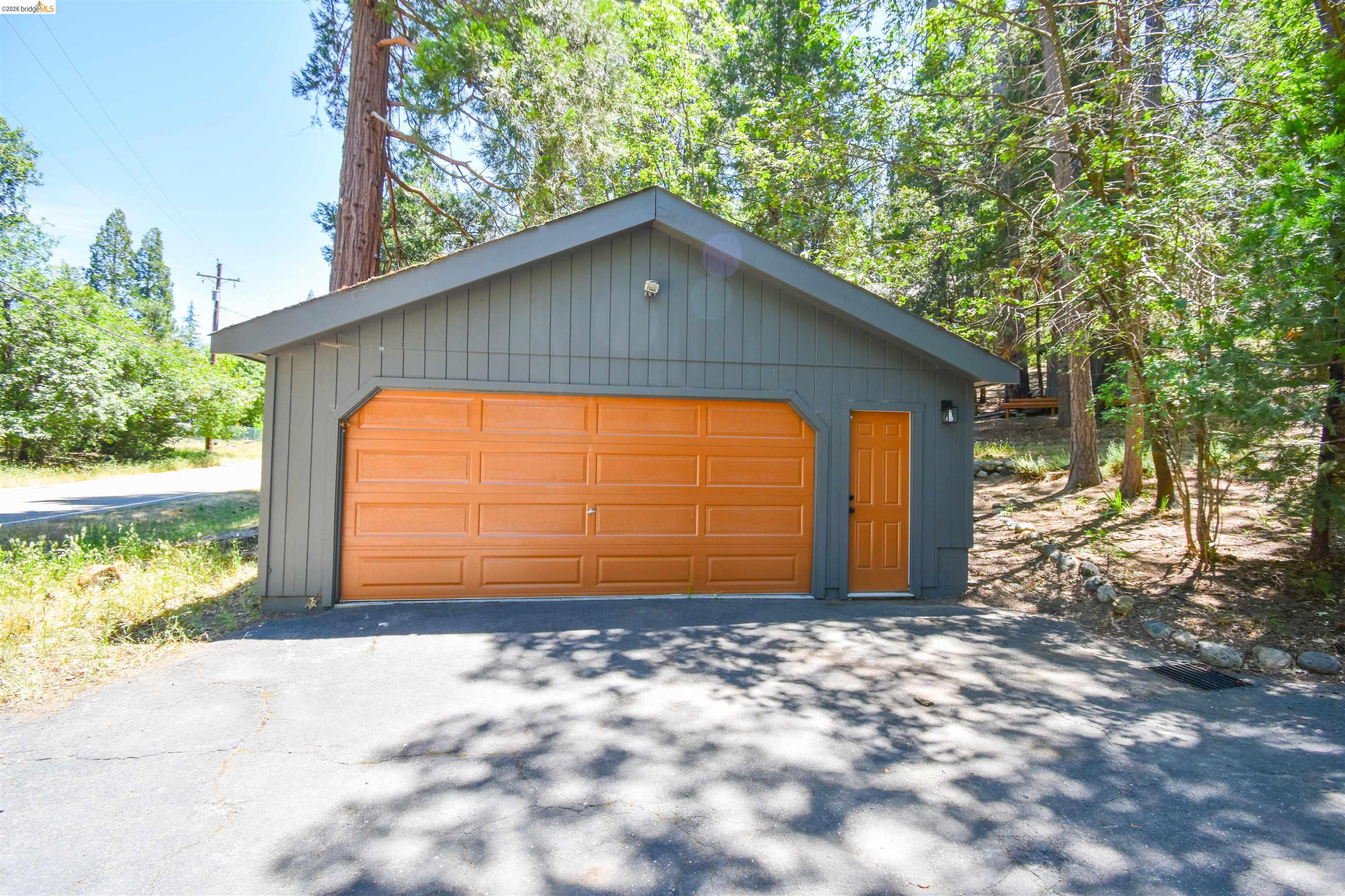 22532 Longeway, Sonora CA 95370 — photo 6