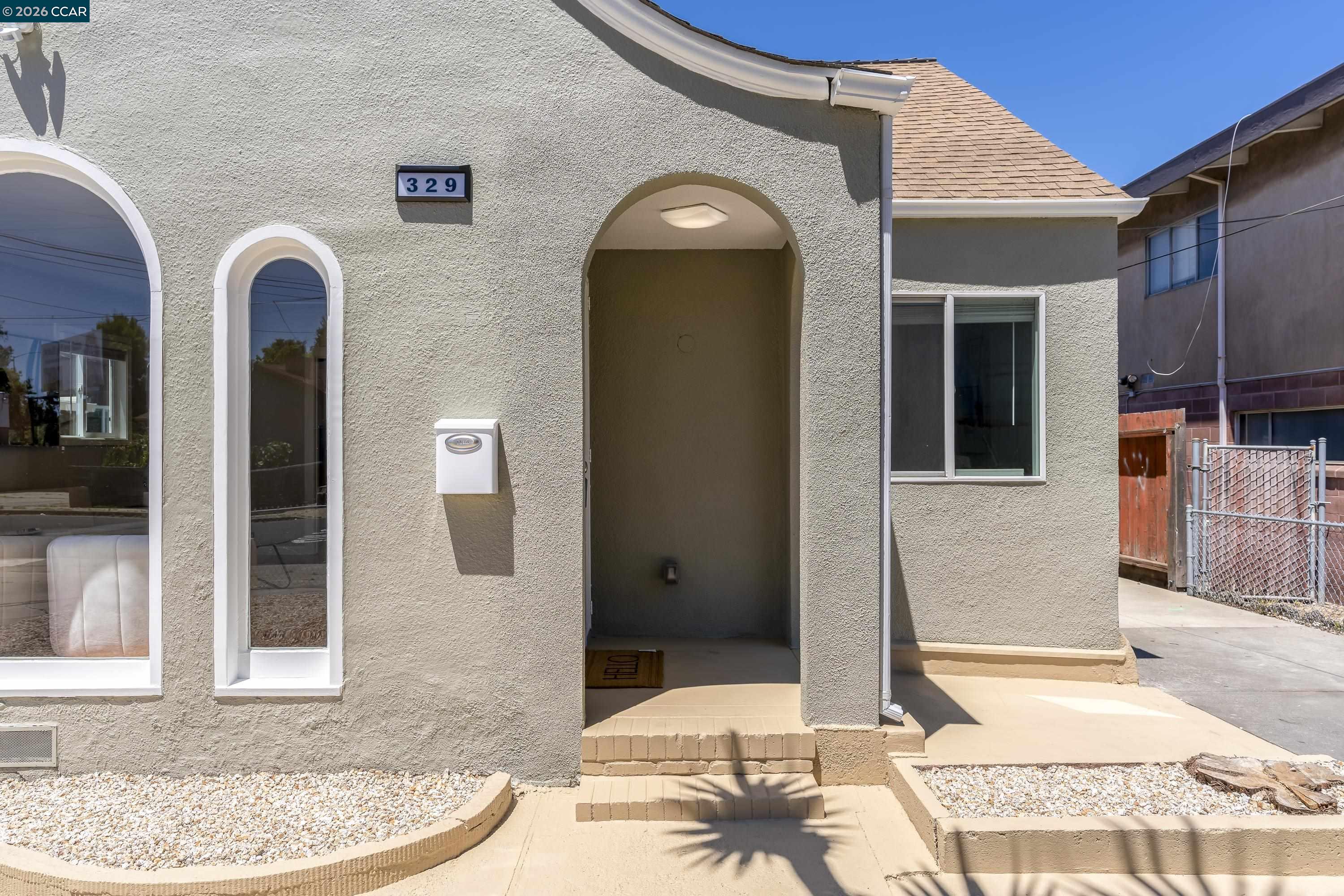 329 45Th St, Richmond CA 94805 — photo 2
