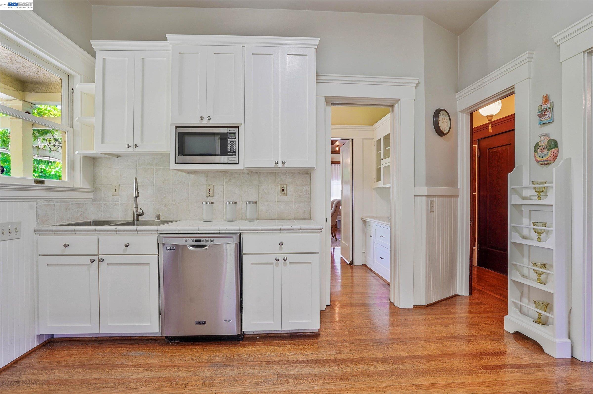 2056 Santa Clara Ave, Alameda CA 94501 — photo 15