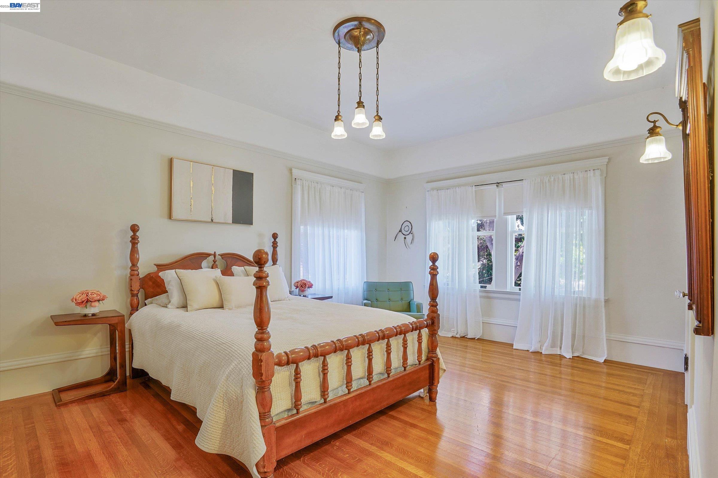 2056 Santa Clara Ave, Alameda CA 94501 — photo 45