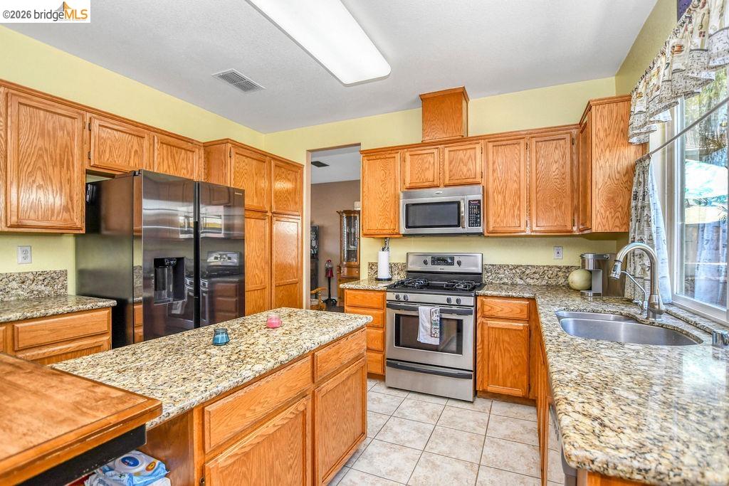 1040 Broadcreek Court, Brentwood CA 94513 — photo 13