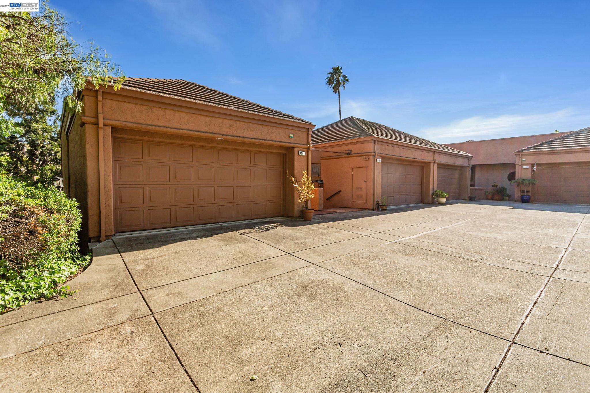 Photo #1: 41138405 Listing: Photo #1