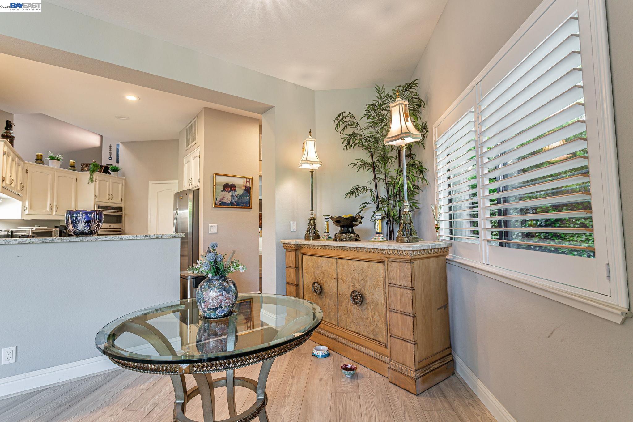 Photo #8: 41138405 Listing: Photo #8