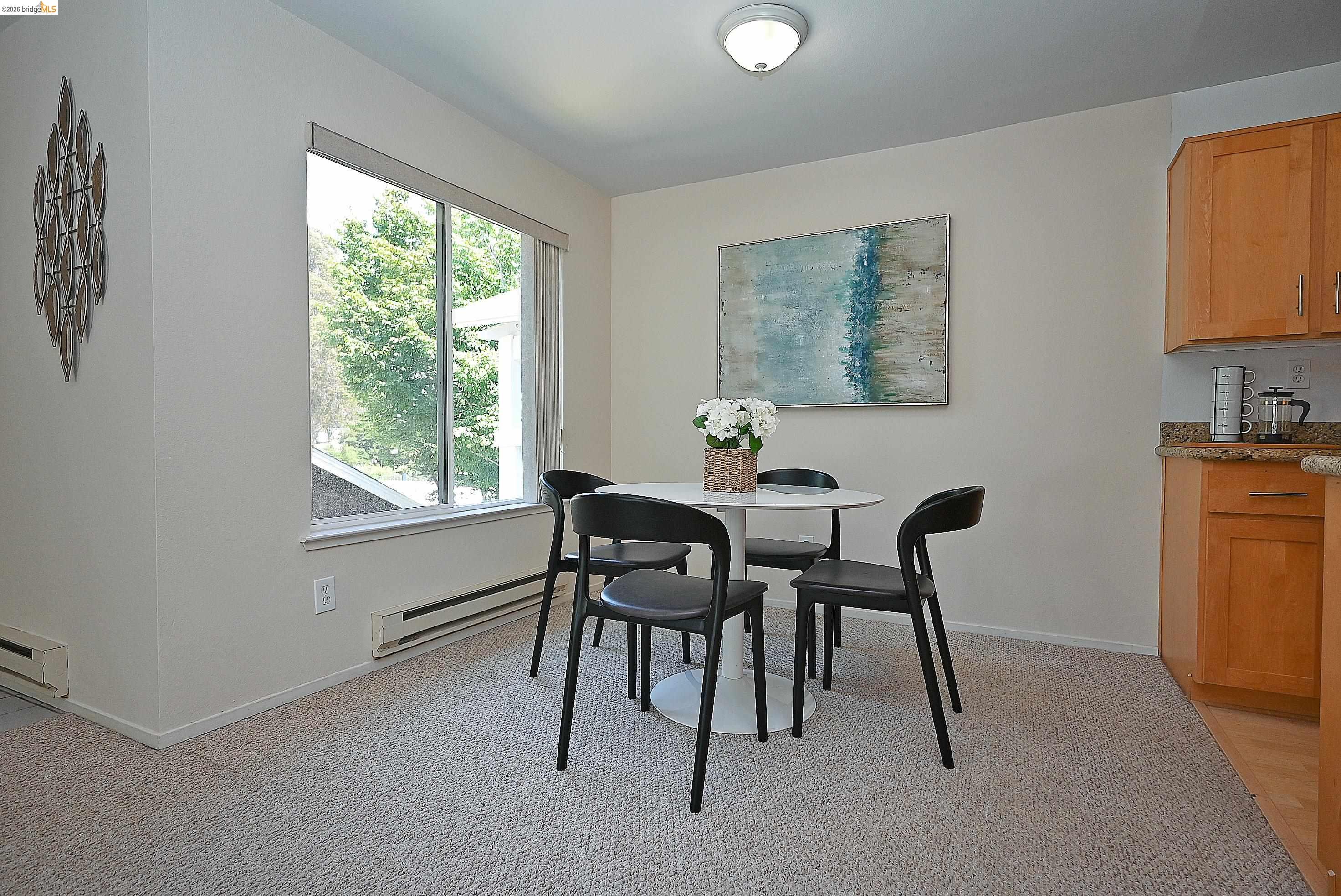 Photo #12: 41138409 Listing: Photo #12