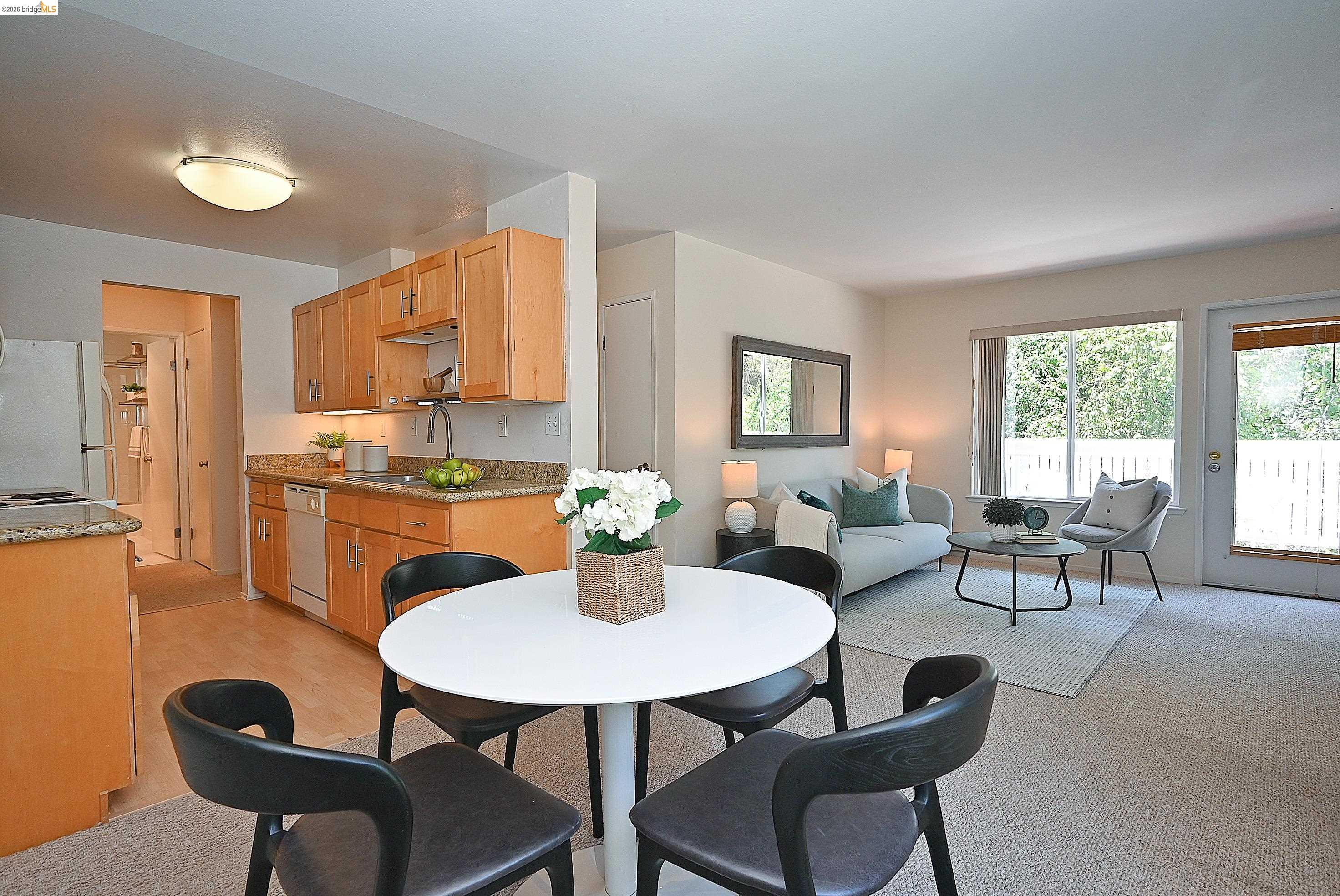 Photo #13: 41138409 Listing: Photo #13