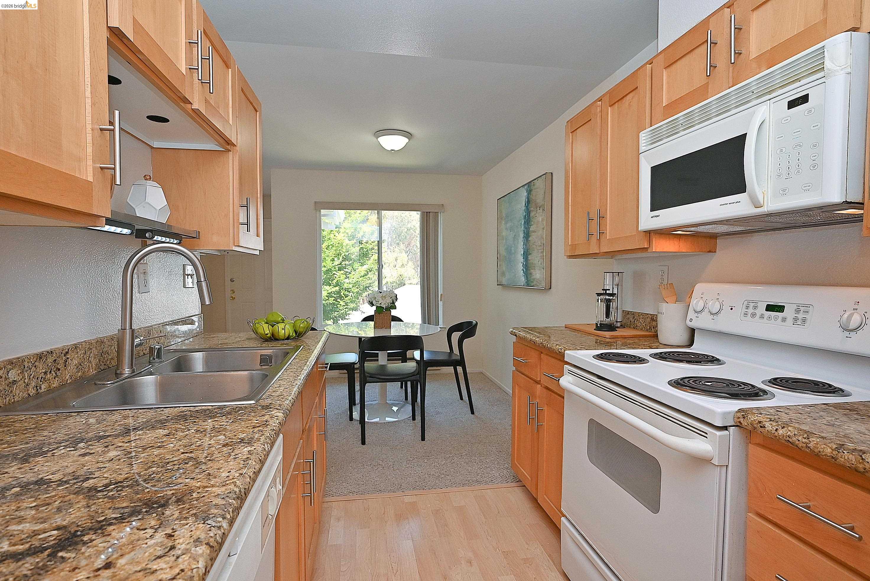 Photo #14: 41138409 Listing: Photo #14