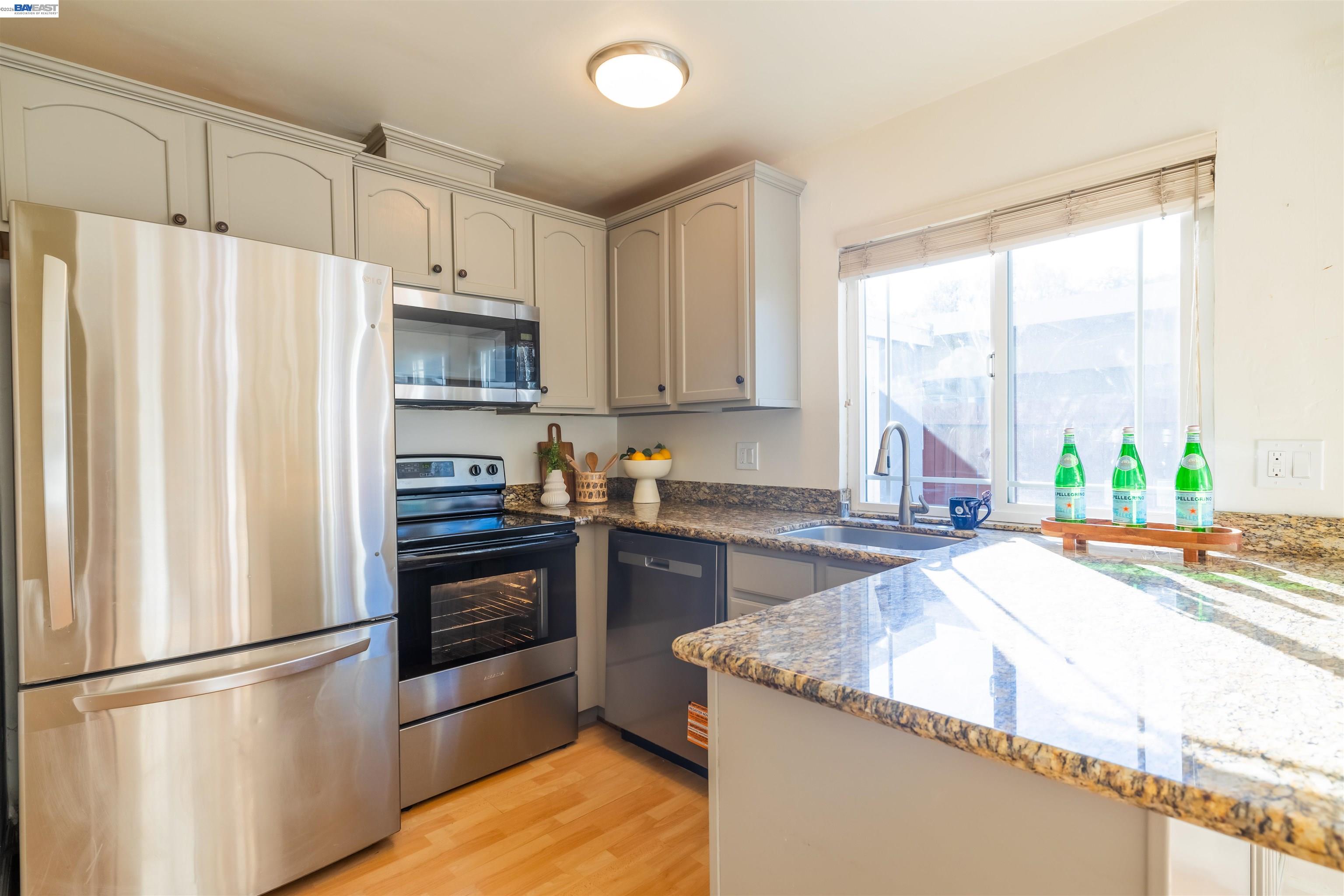 Photo #14: 41138442 Listing: Photo #14