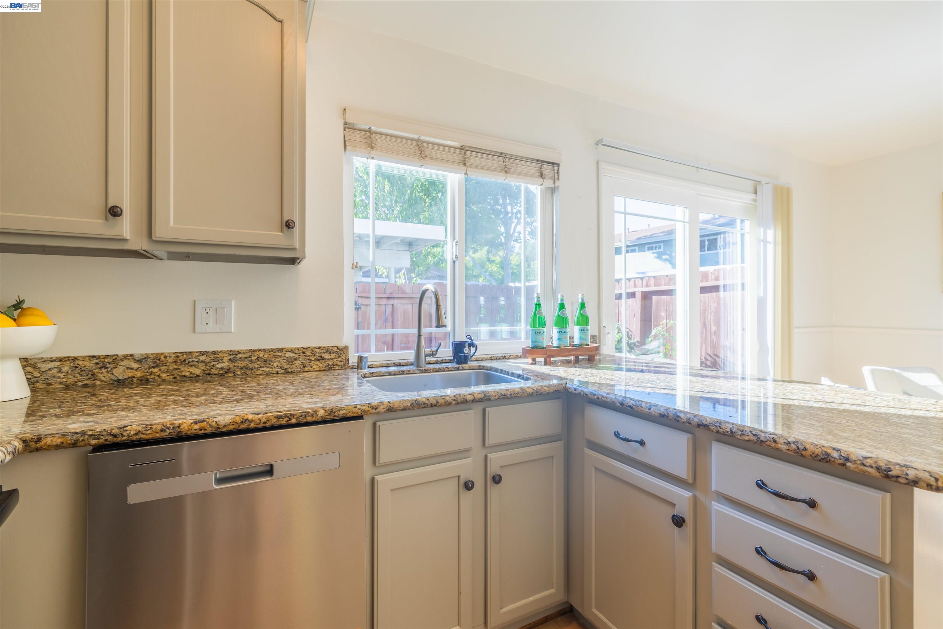 Photo #15: 41138442 Listing: Photo #15