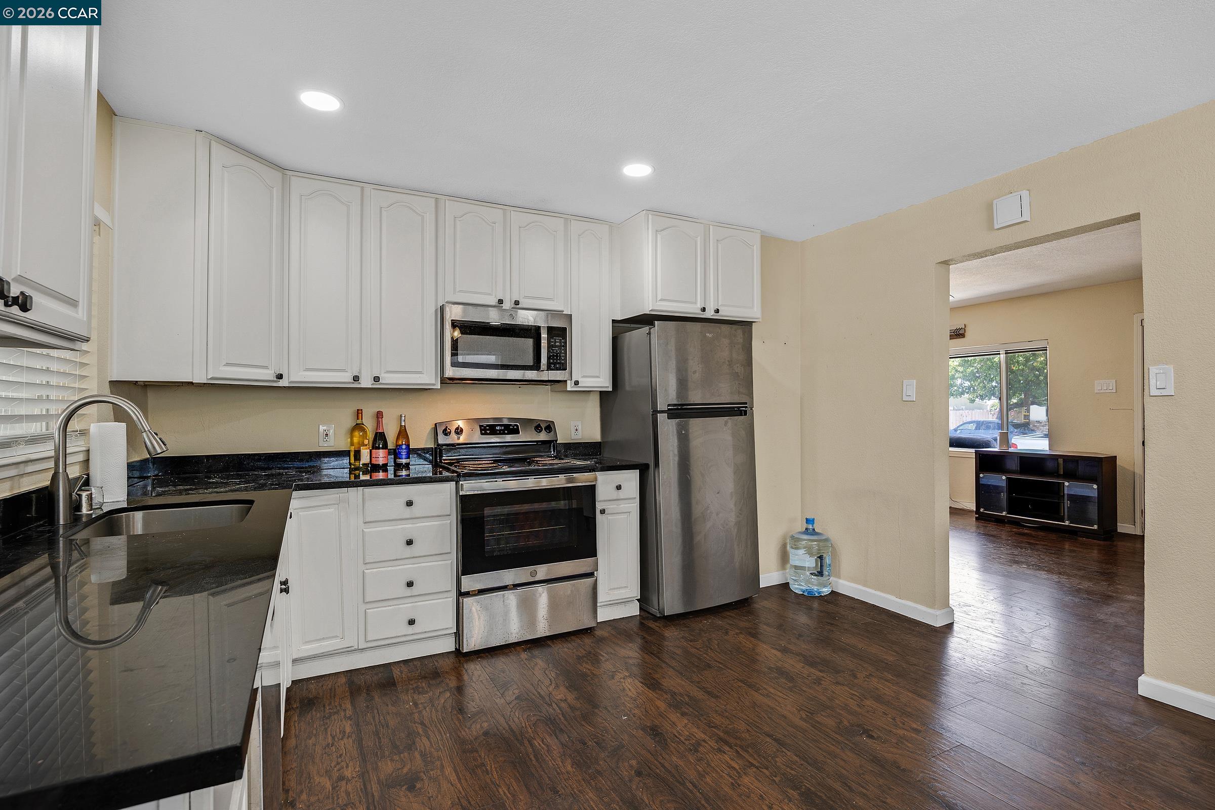 7 Lawrence Ave, Antioch CA 94509 — photo 13