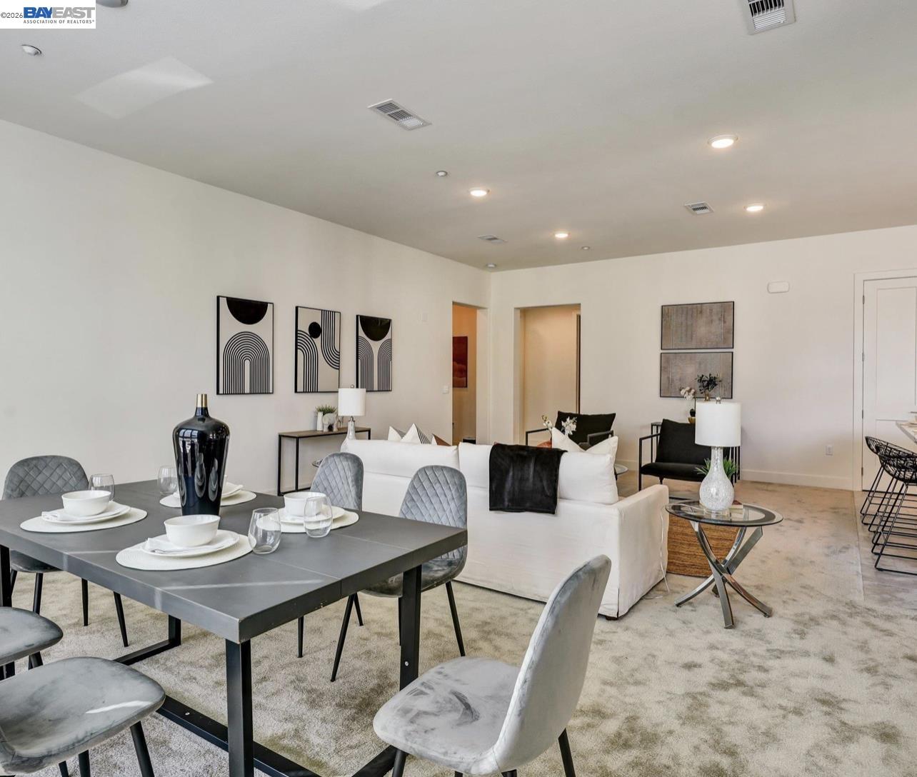 Photo #6: 41138446 Listing: Photo #6