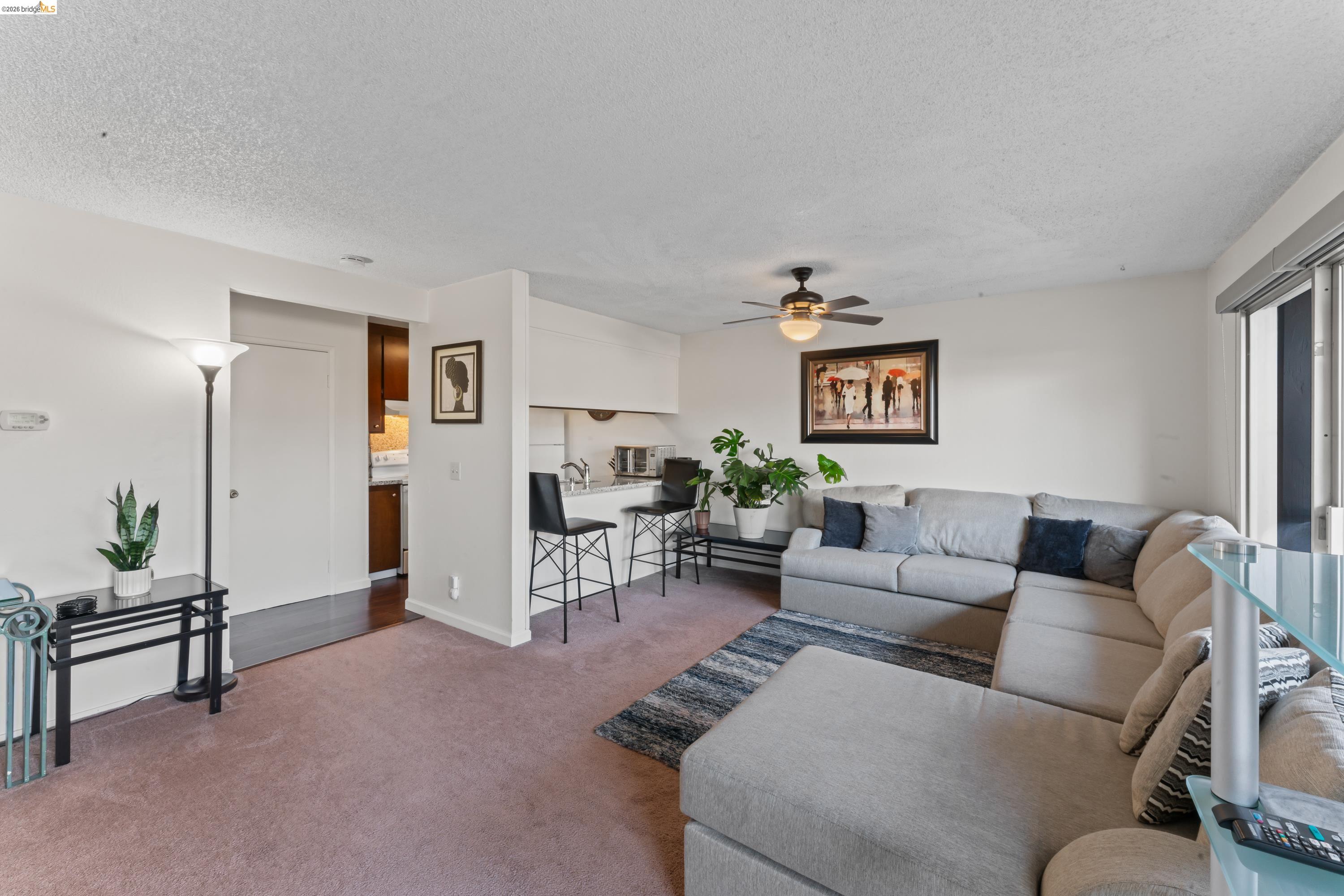 Photo #2: 41138459 Listing: Photo #2