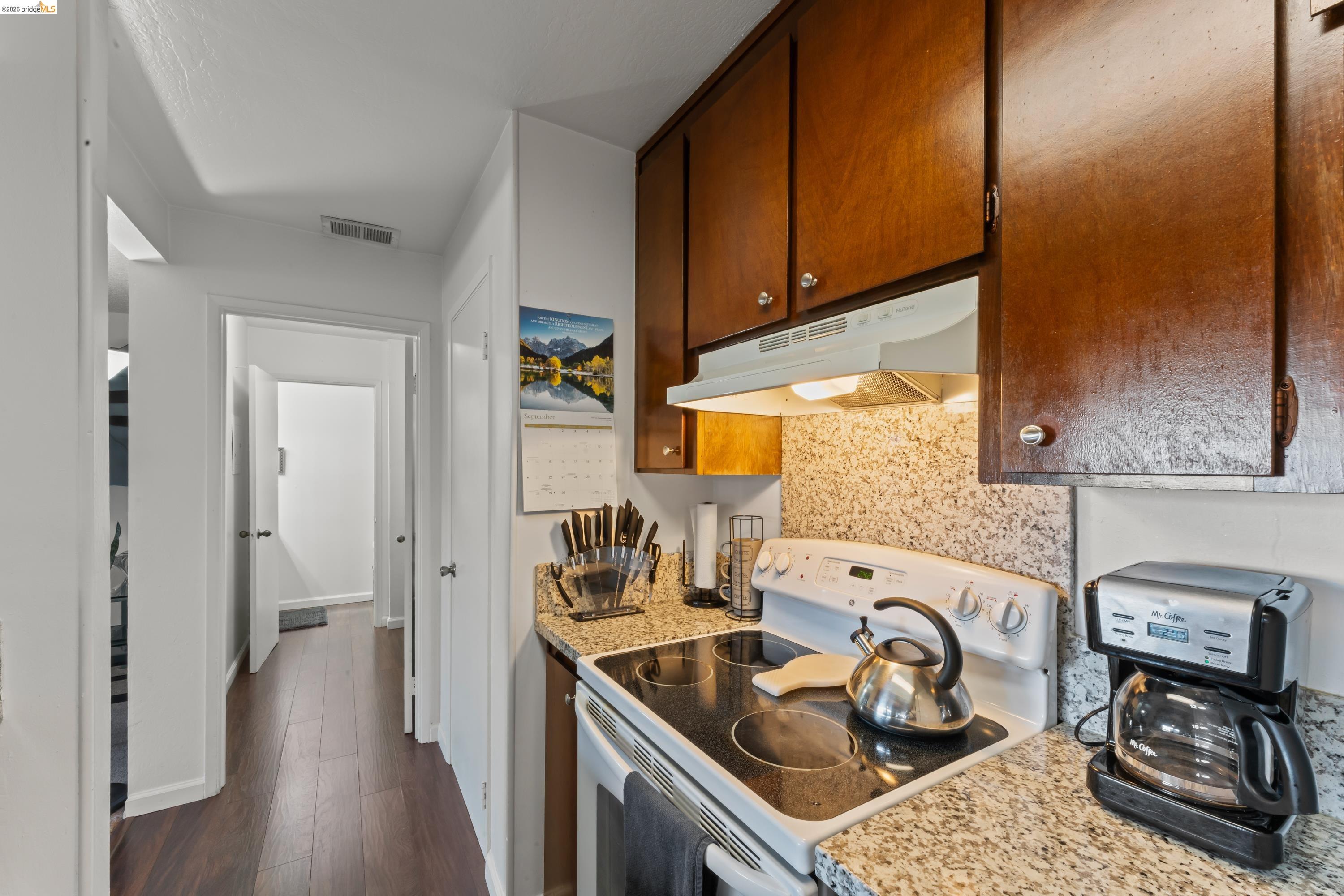 Photo #7: 41138459 Listing: Photo #7