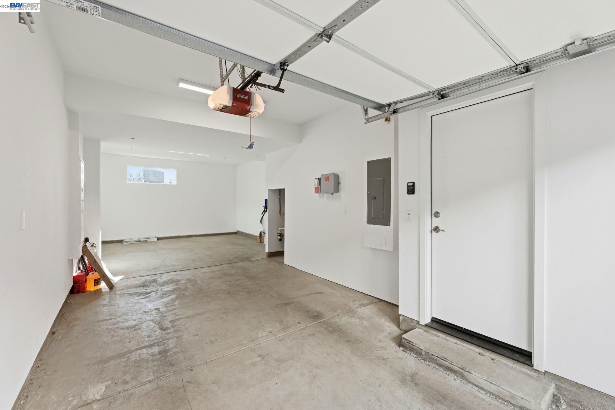 931 Edy Ln, Oakland CA 94607 — photo 34