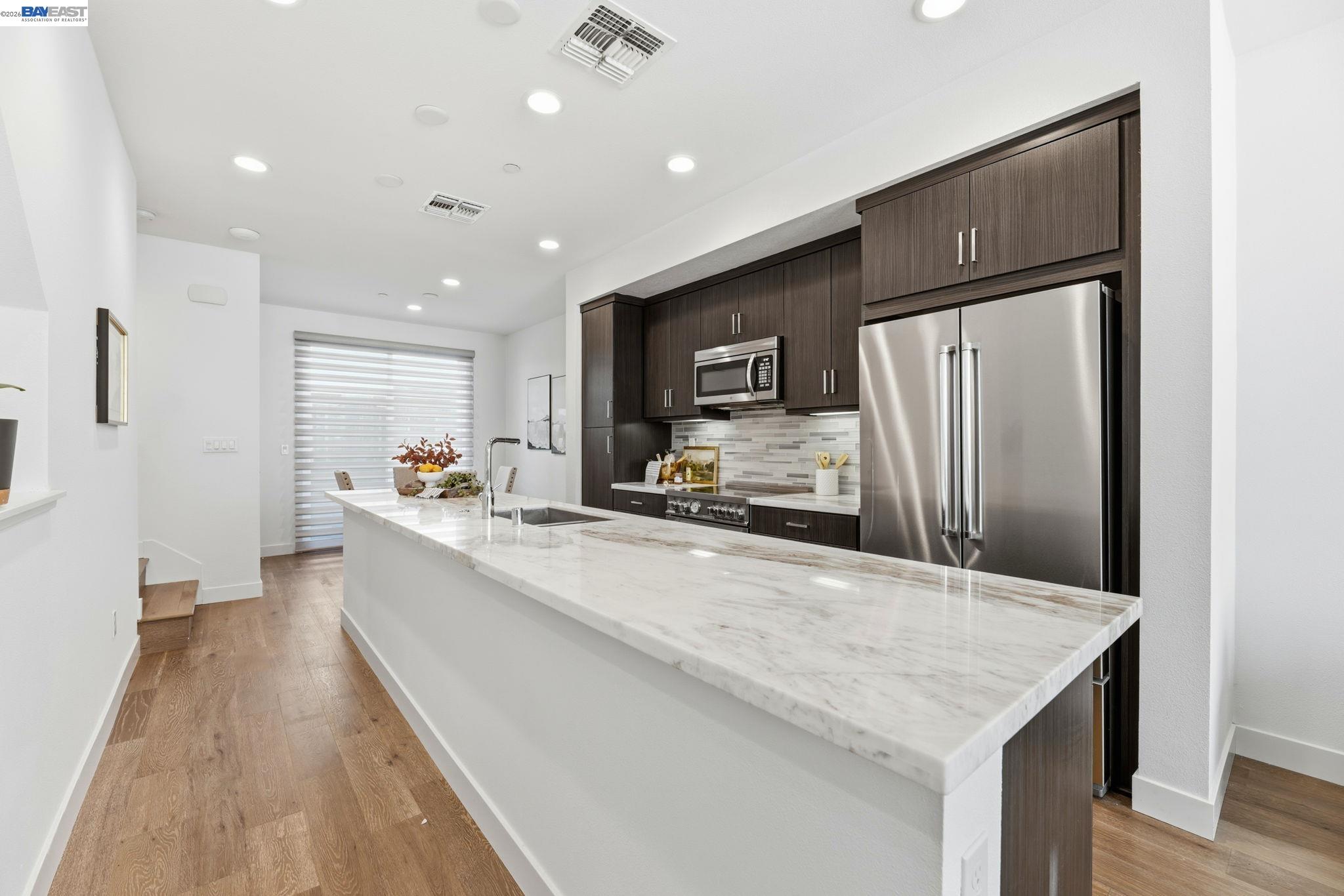 931 Edy Ln, Oakland CA 94607 — photo 9