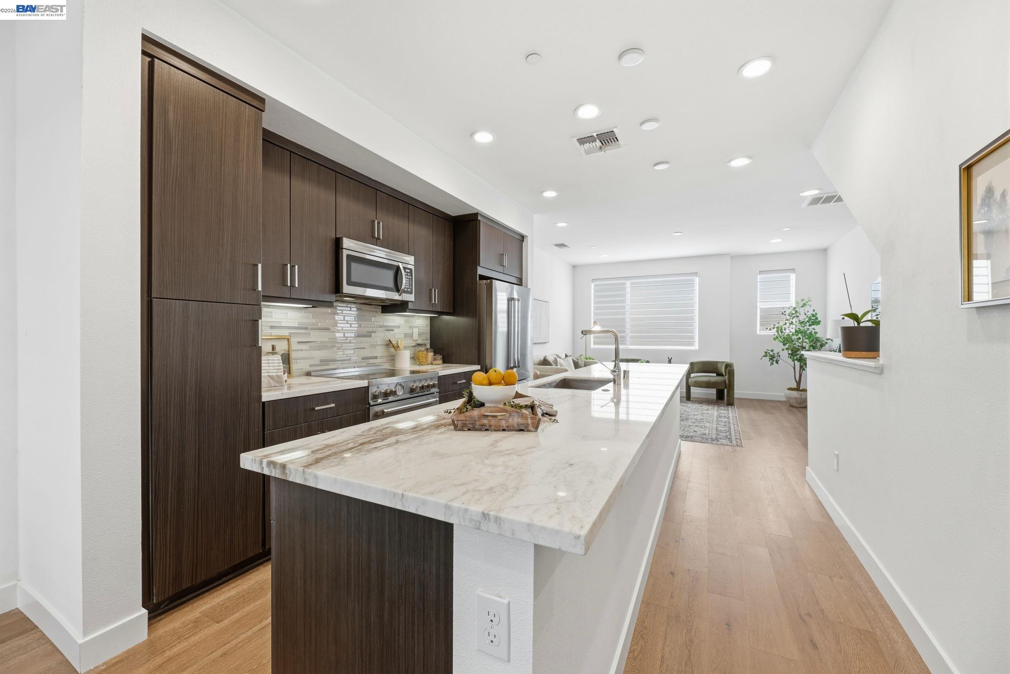 931 Edy Ln, Oakland CA 94607 — photo 10