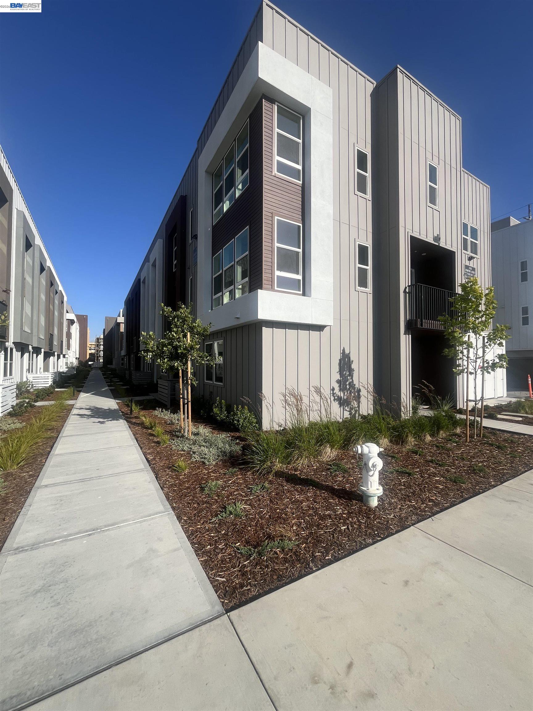 Homes For Sale in Alameda, CA