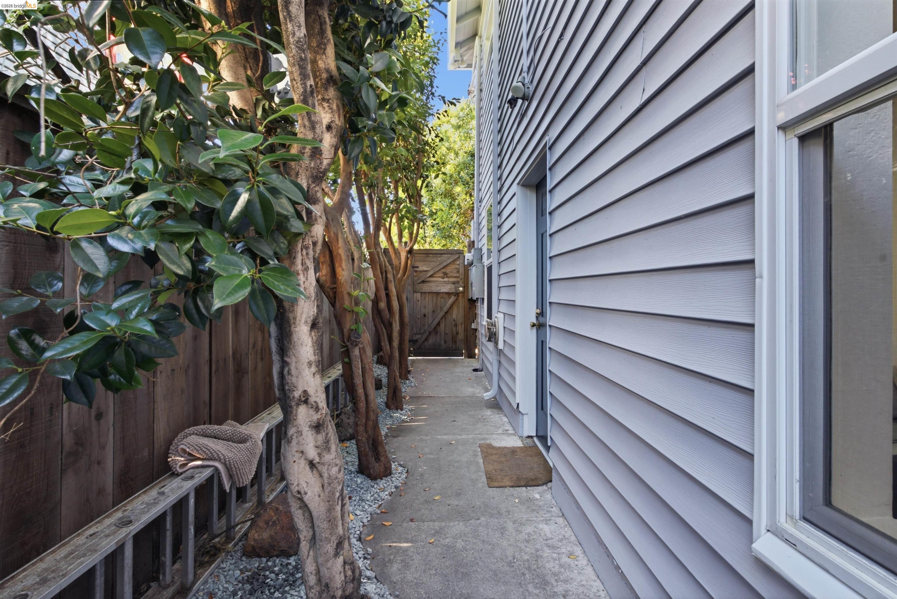 963 37Th St, Oakland CA 94608 — photo 54