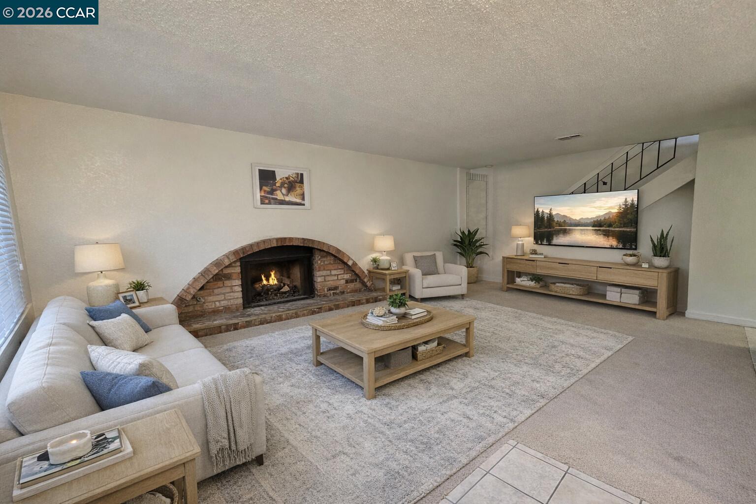 Photo #2: 41138527 Listing: Photo #2