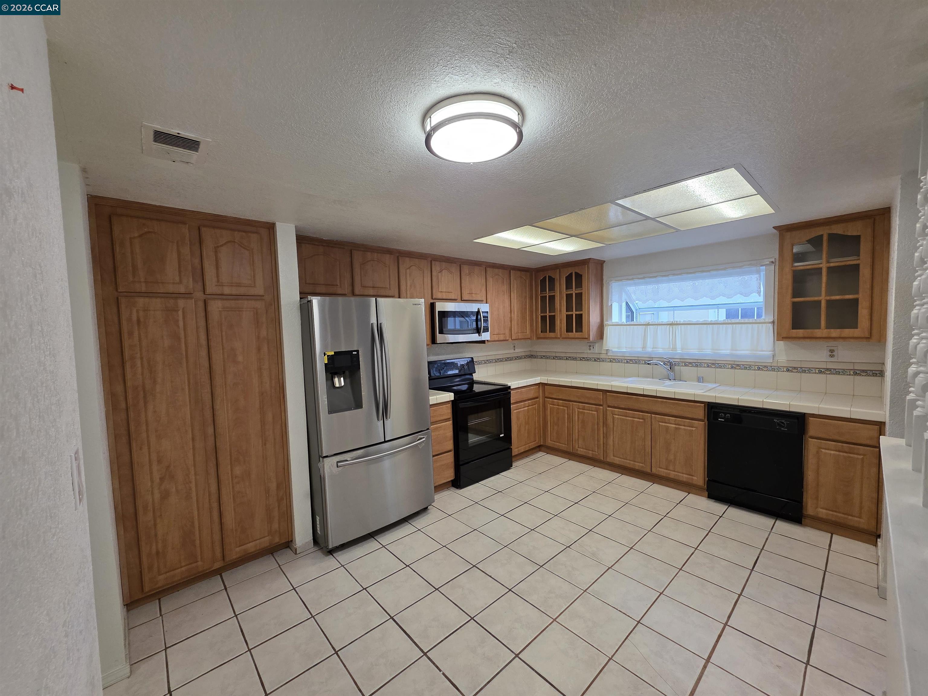 Photo #12: 41138527 Listing: Photo #12