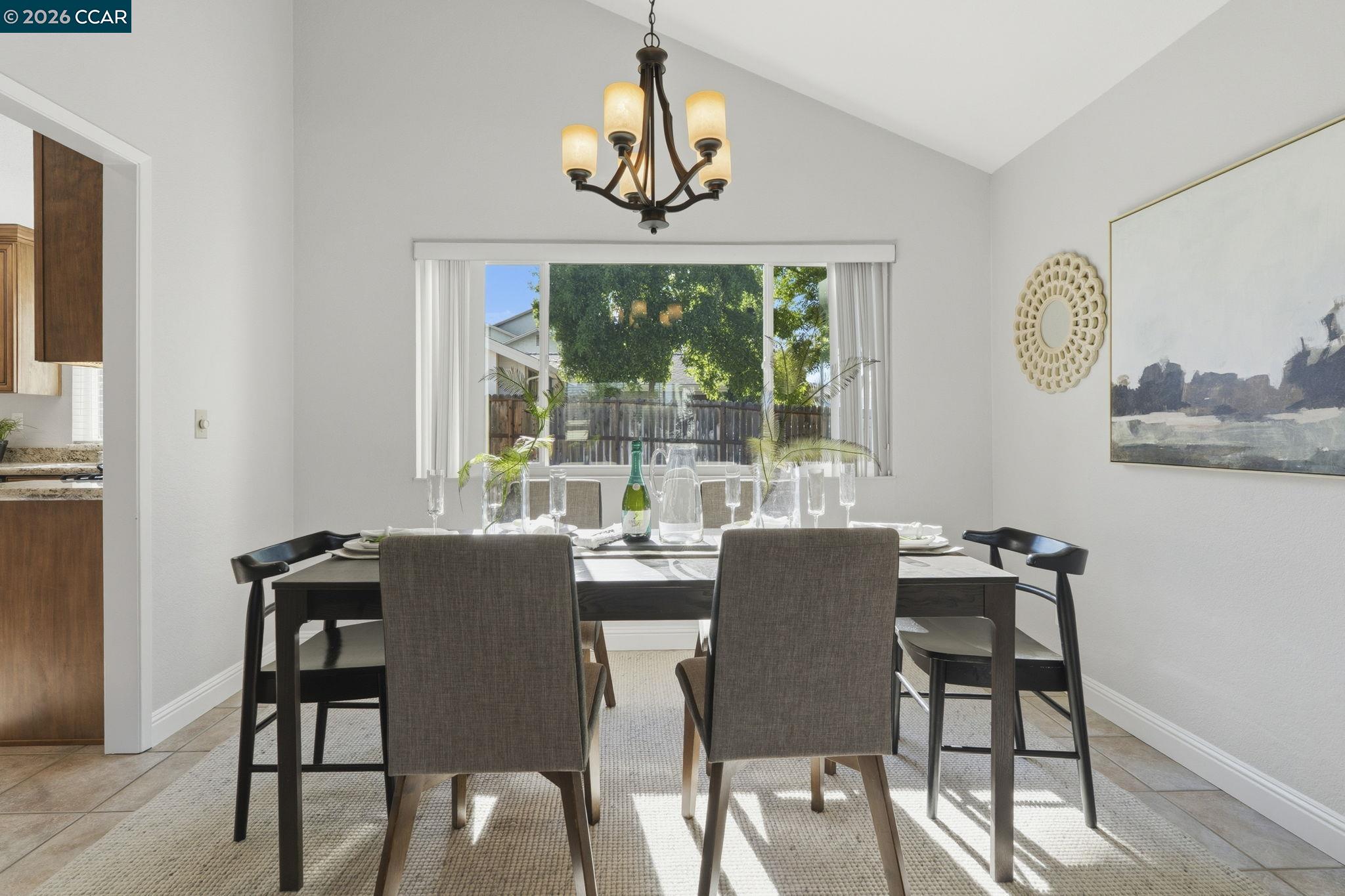 572 Shannon Dr, Vacaville CA 95688 — photo 16