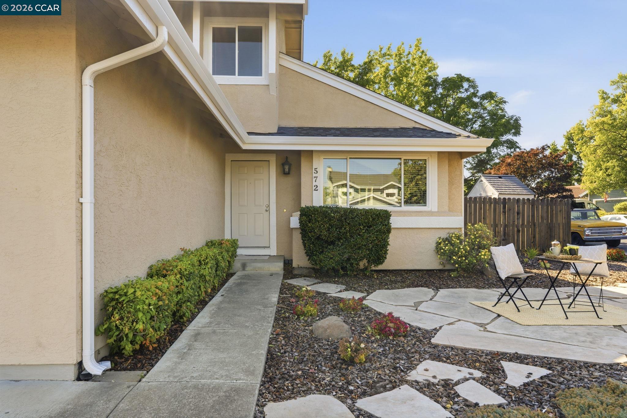 572 Shannon Dr, Vacaville CA 95688 — photo 6
