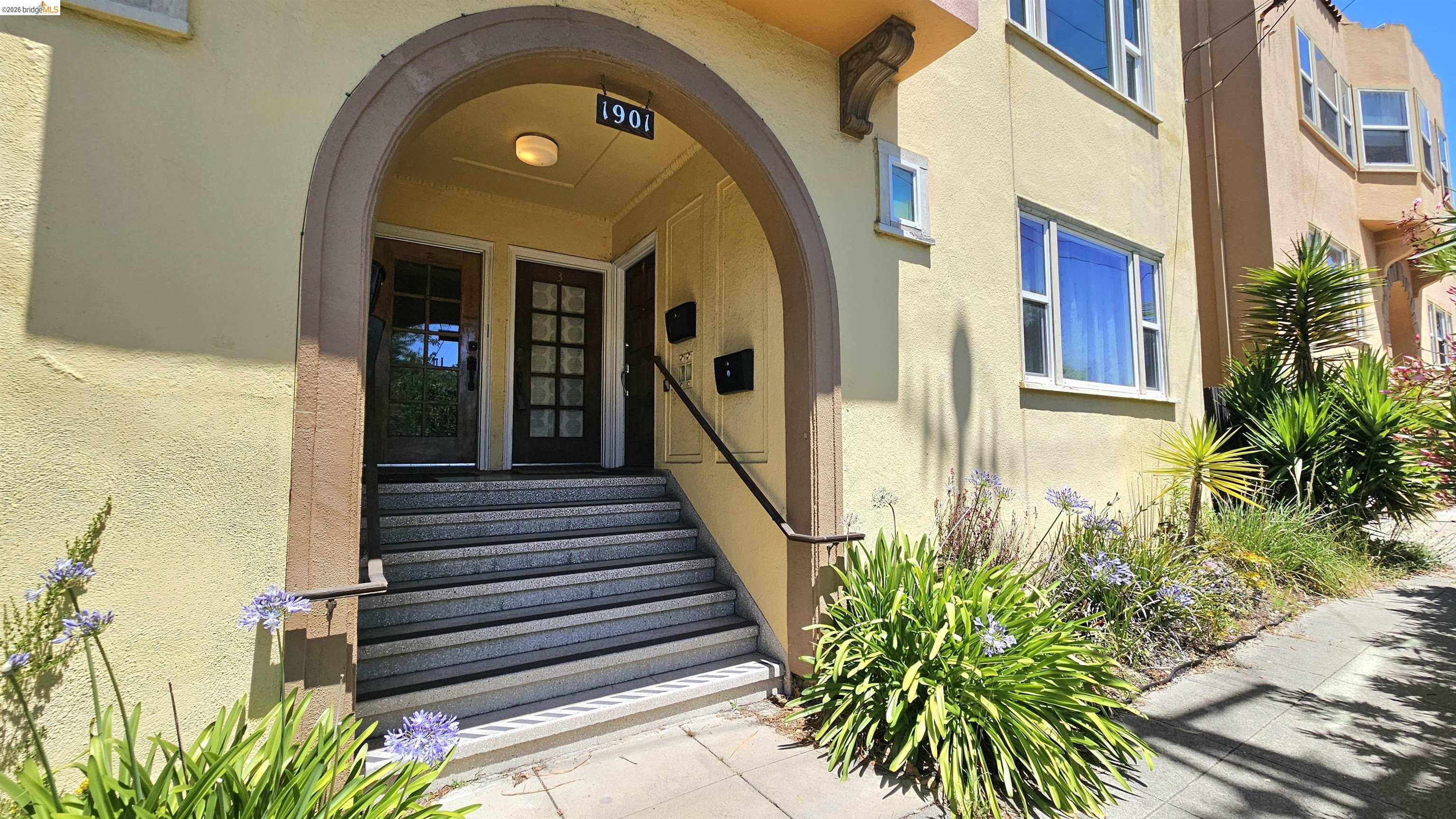 Photo #1: 41138572 Listing: Photo #1