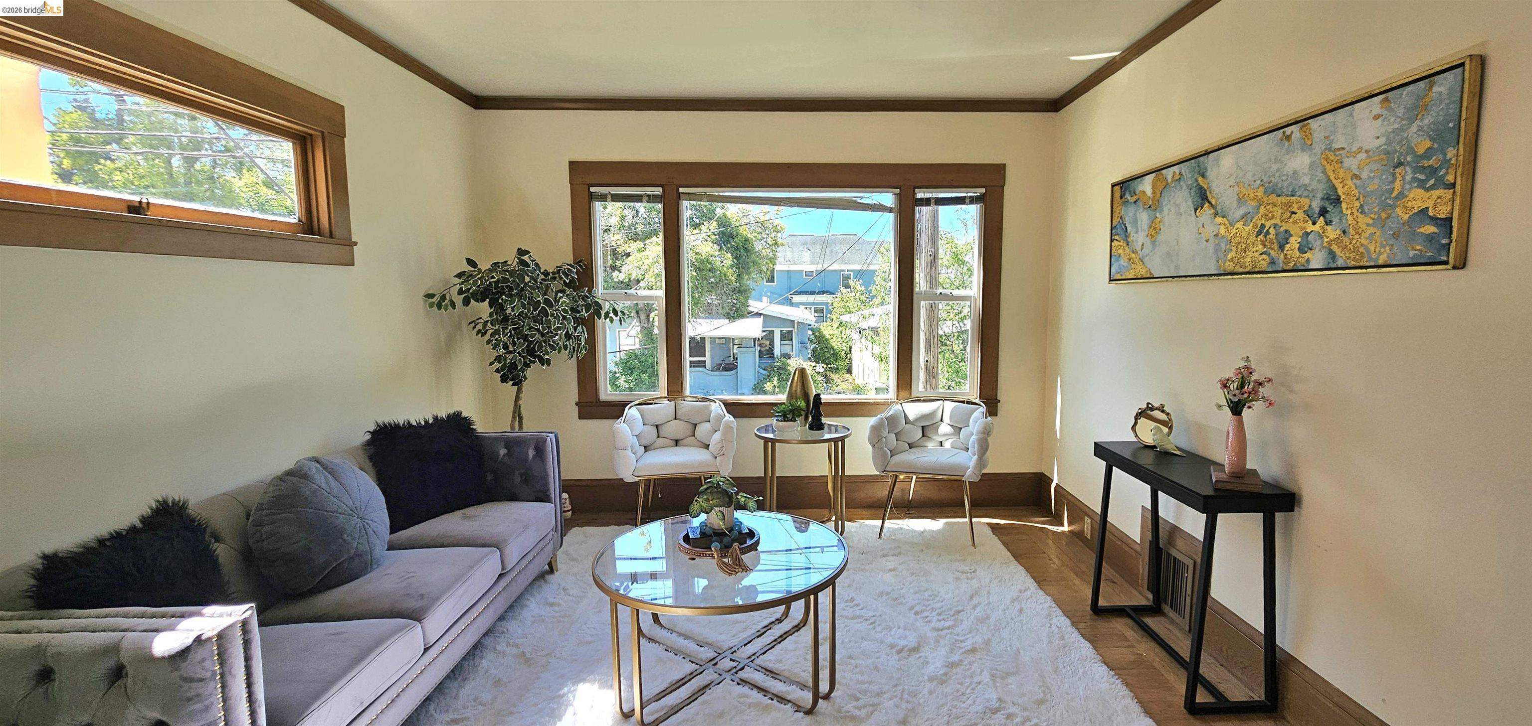 Photo #2: 41138572 Listing: Photo #2