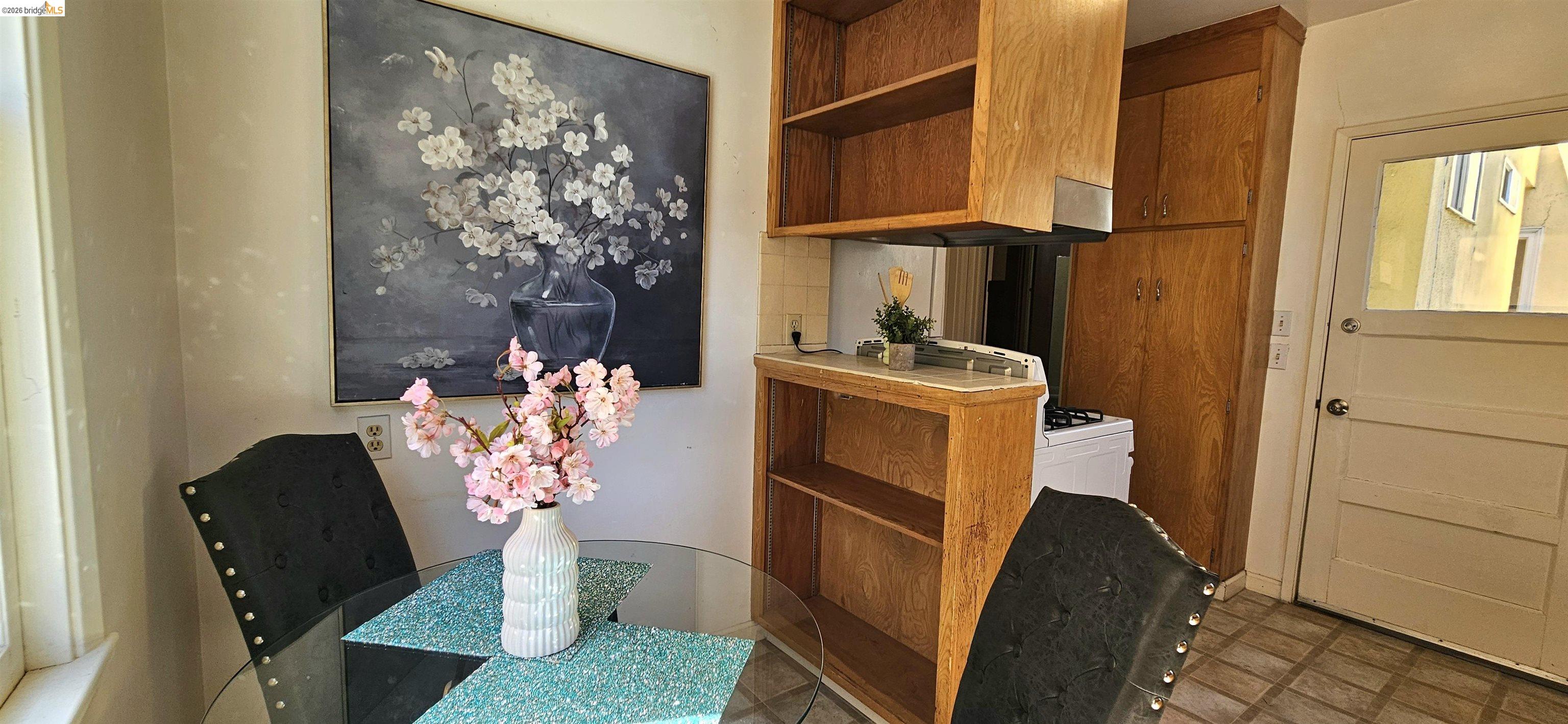 Photo #8: 41138572 Listing: Photo #8