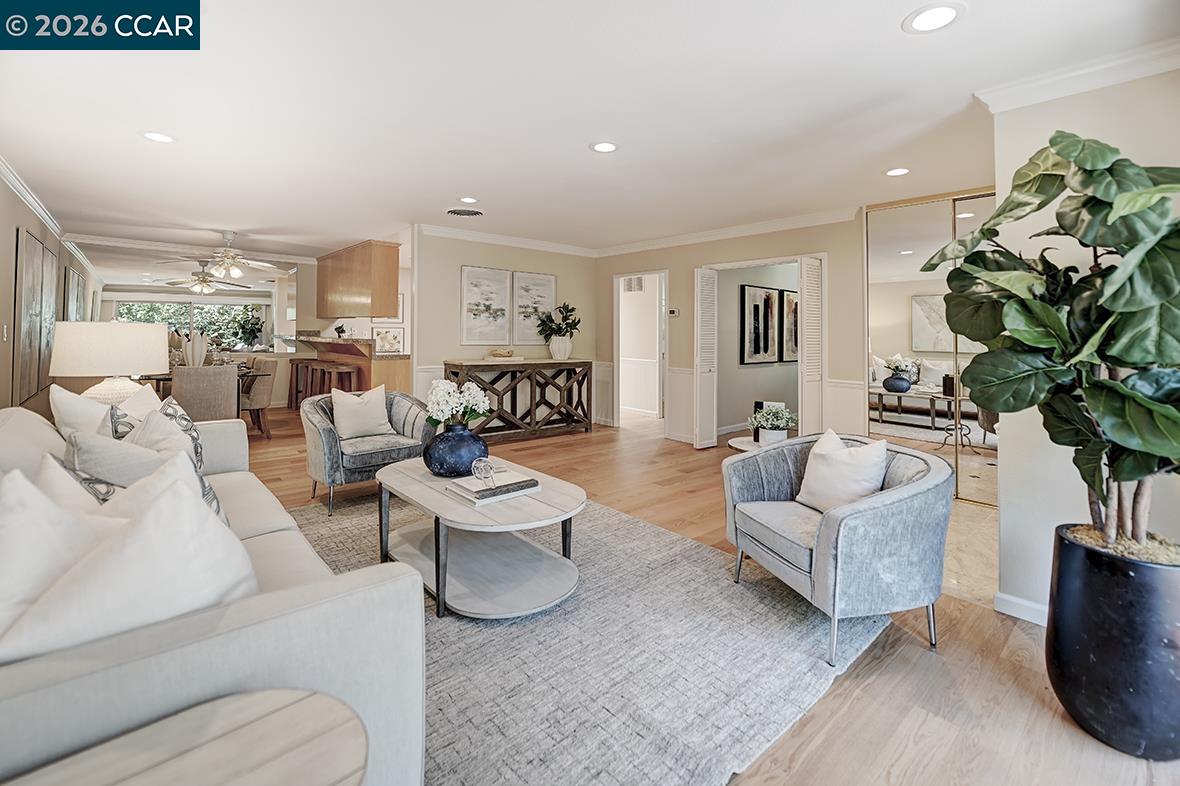 Photo #7: 41138573 Listing: Photo #7