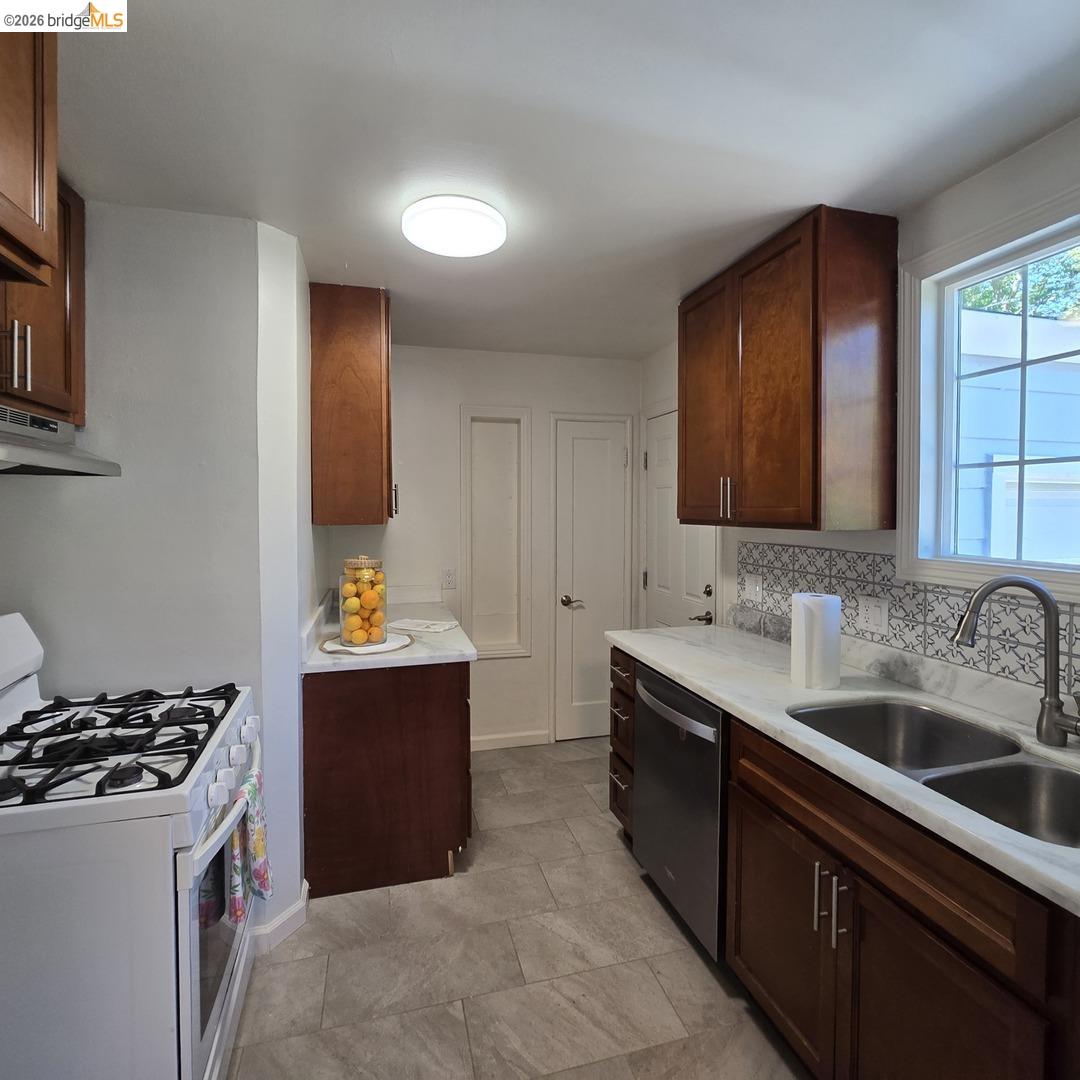 241 Humboldt ST, San Rafael CA 94901 — photo 13