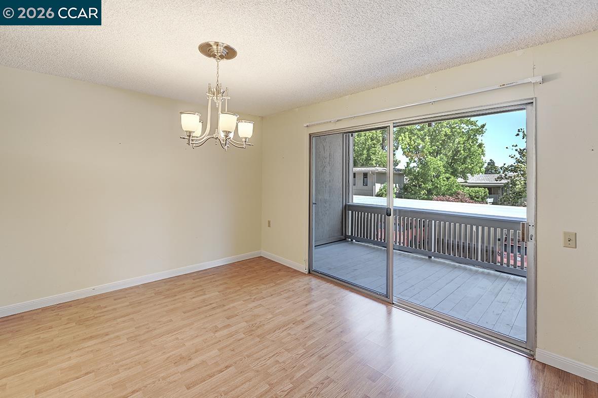 Photo #6: 41138582 Listing: Photo #6