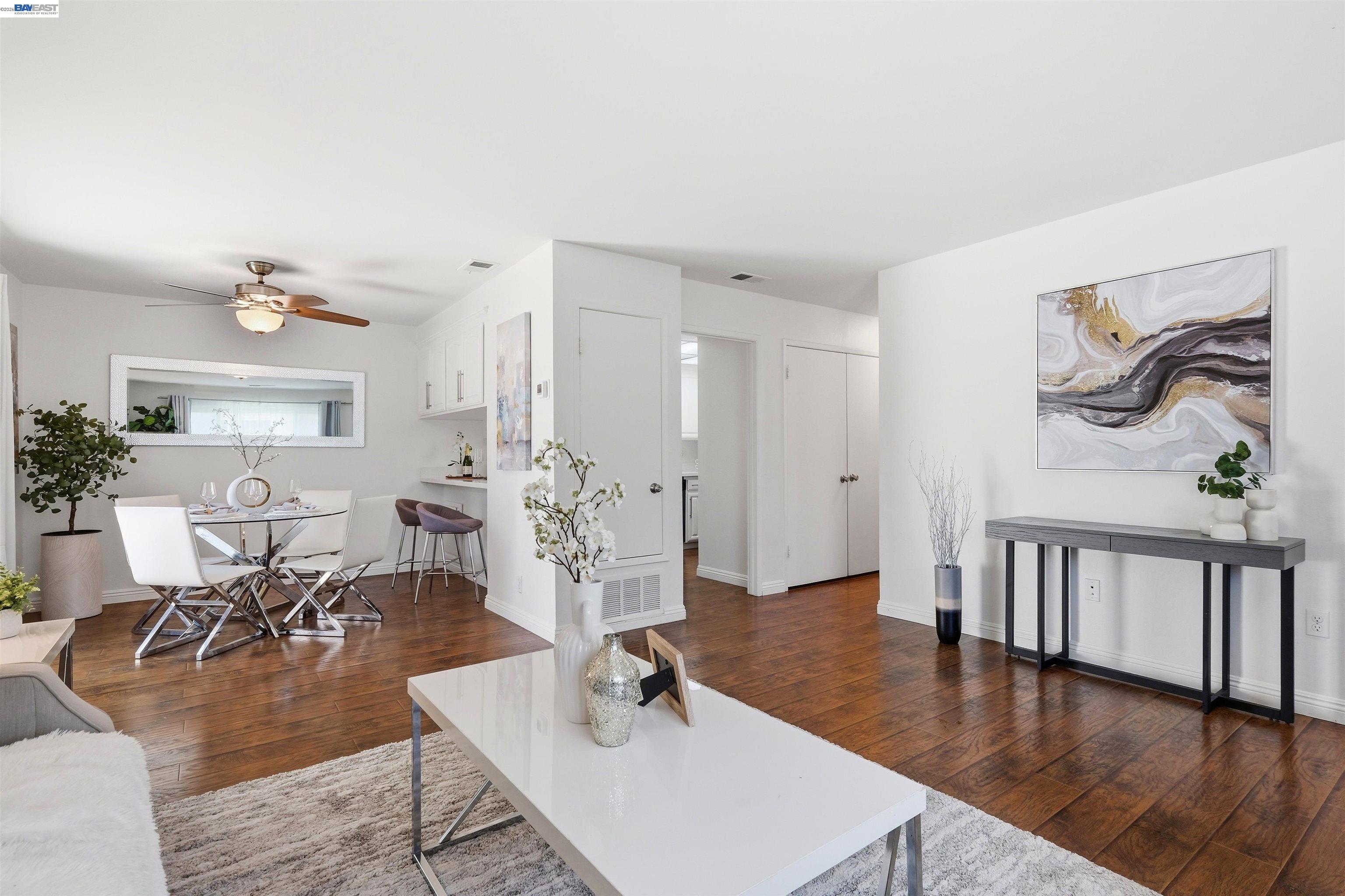 Photo #4: 41138587 Listing: Photo #4